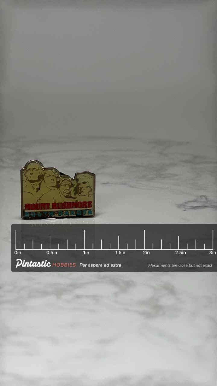 Vintage Mount Rushmore Souvenir Pin: Enamel Scenic - USA Travel Accessory with ruler overlay for size reference