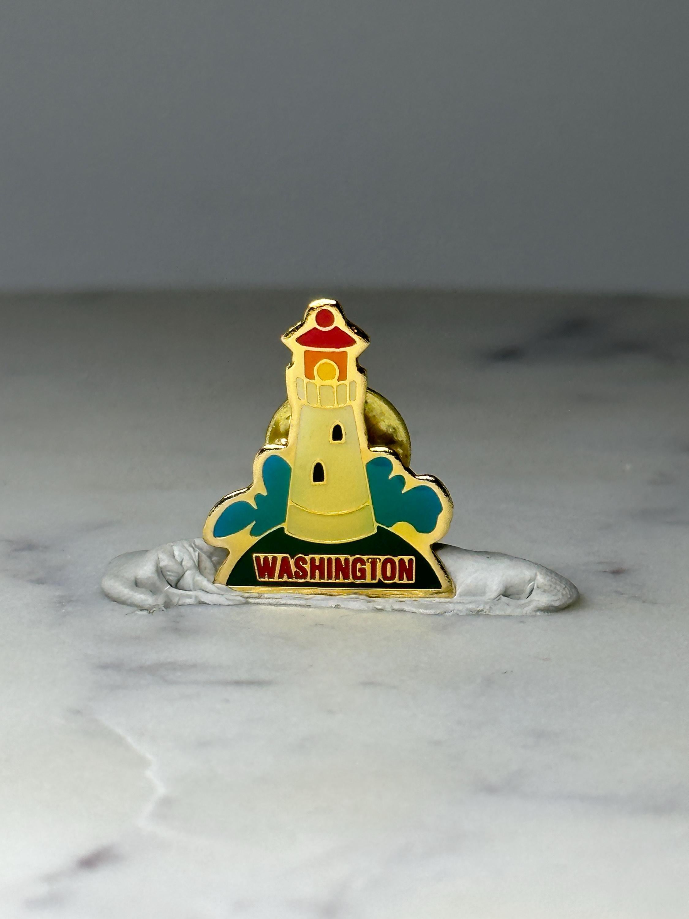 Vintage Washington Lighthouse Enamel Pin: Gold Tone - Travel Souvenir Accessory