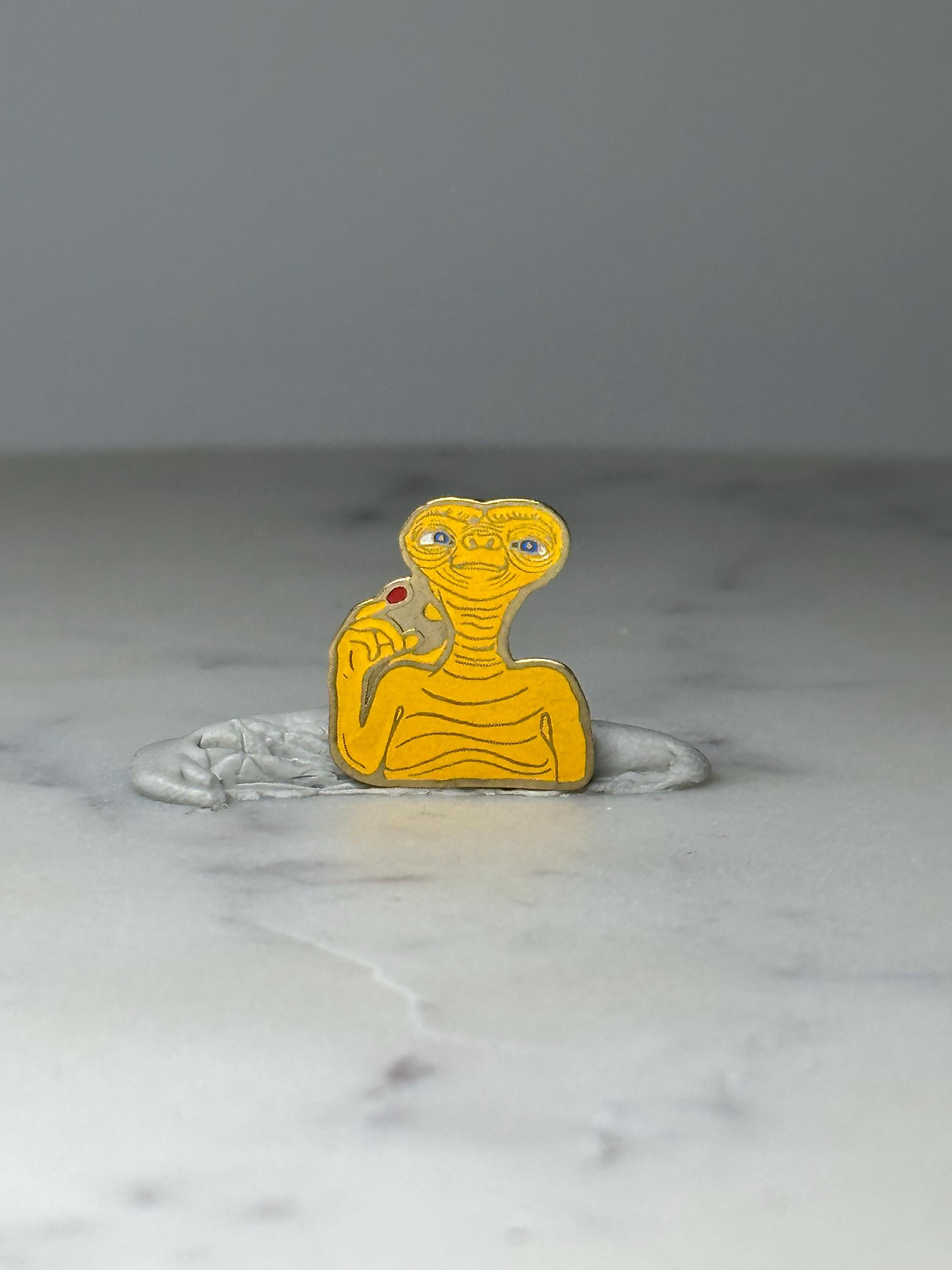 Vintage E.T. Movie Character Enamel Pin: Gold Tone - 1980s Sci Fi Accessory