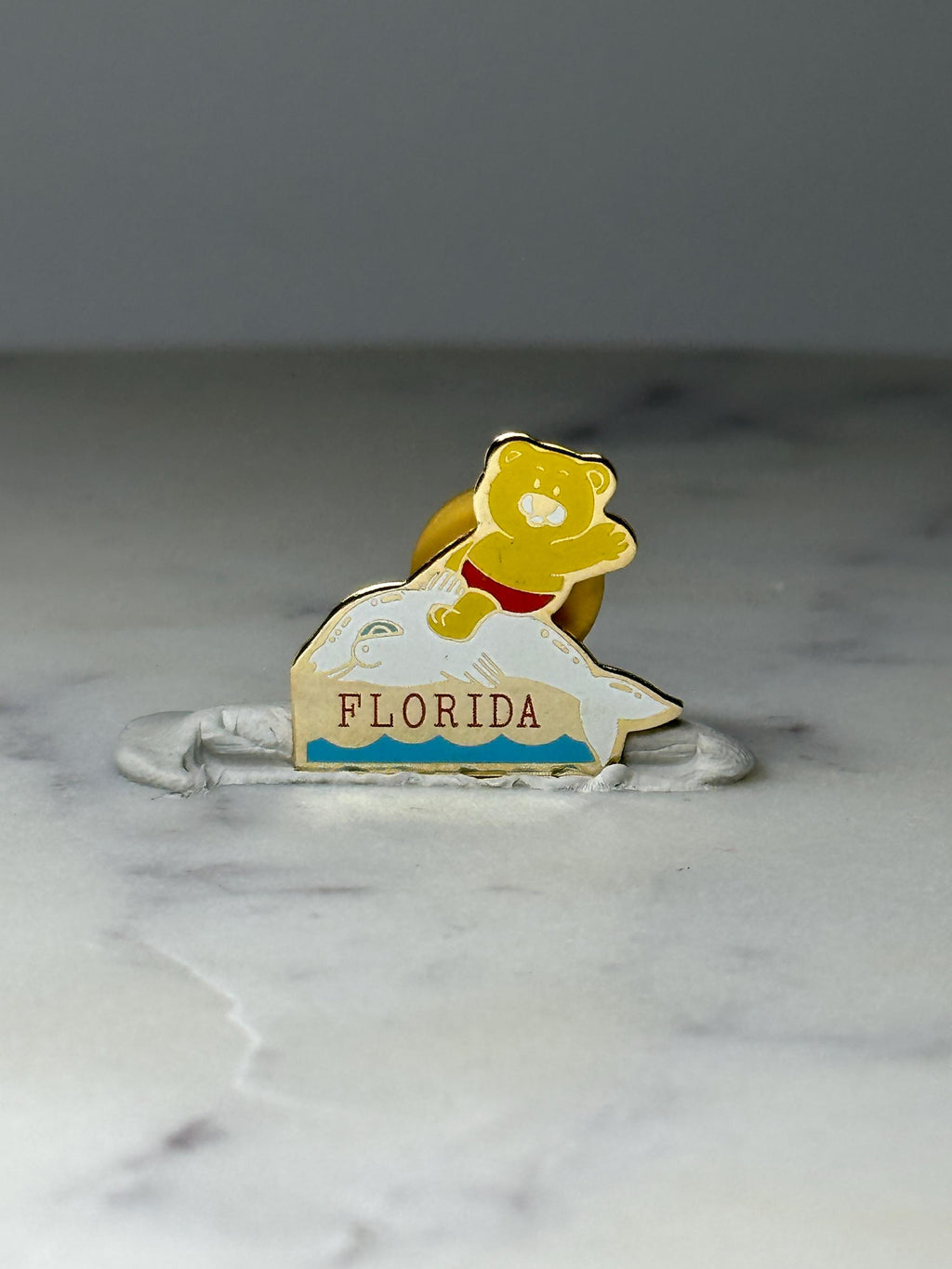 Vintage Florida Bear Dolphin Enamel Pin: Gold Tone - Souvenir Travel Accessory