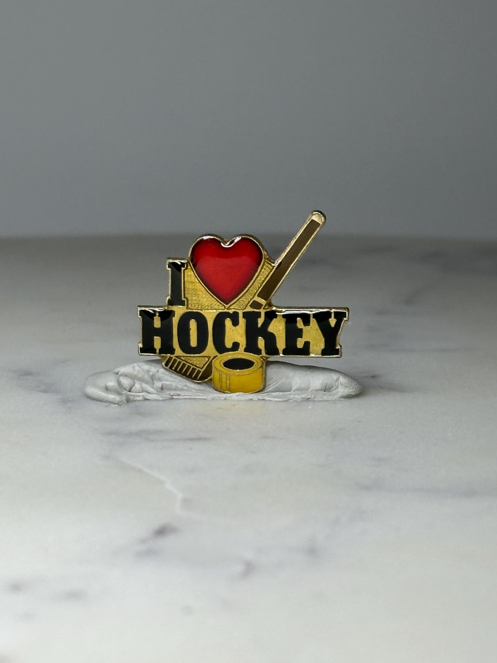 Vintage I Love Hockey Enamel Pin: Gold Tone - Sports Fan Accessory