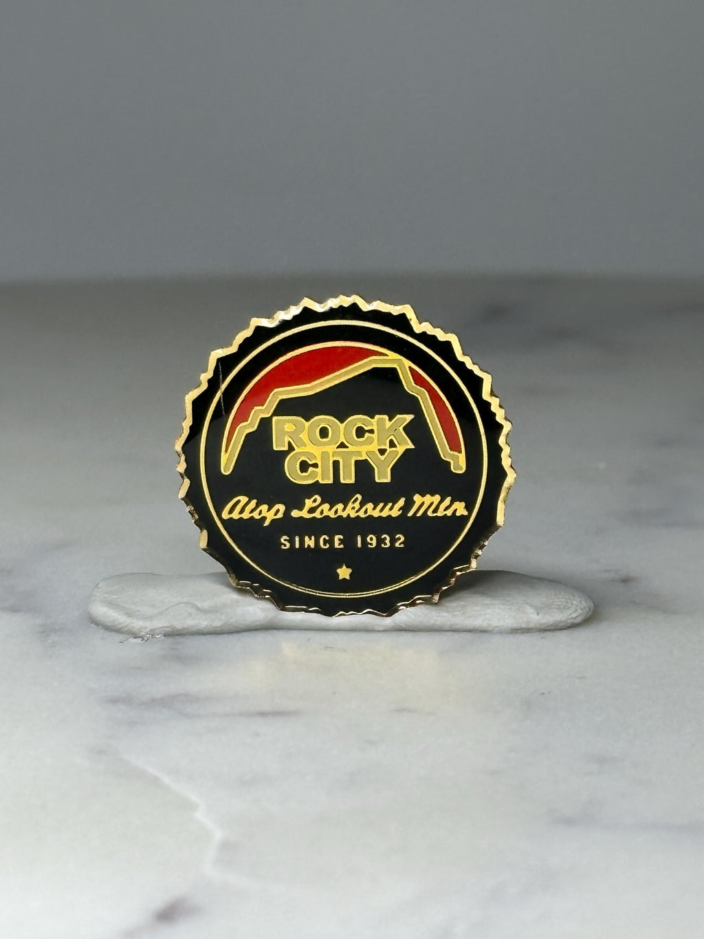 Vintage Rock City Souvenir Pin: Black & Gold Enamel - Lookout Mtn Accessory