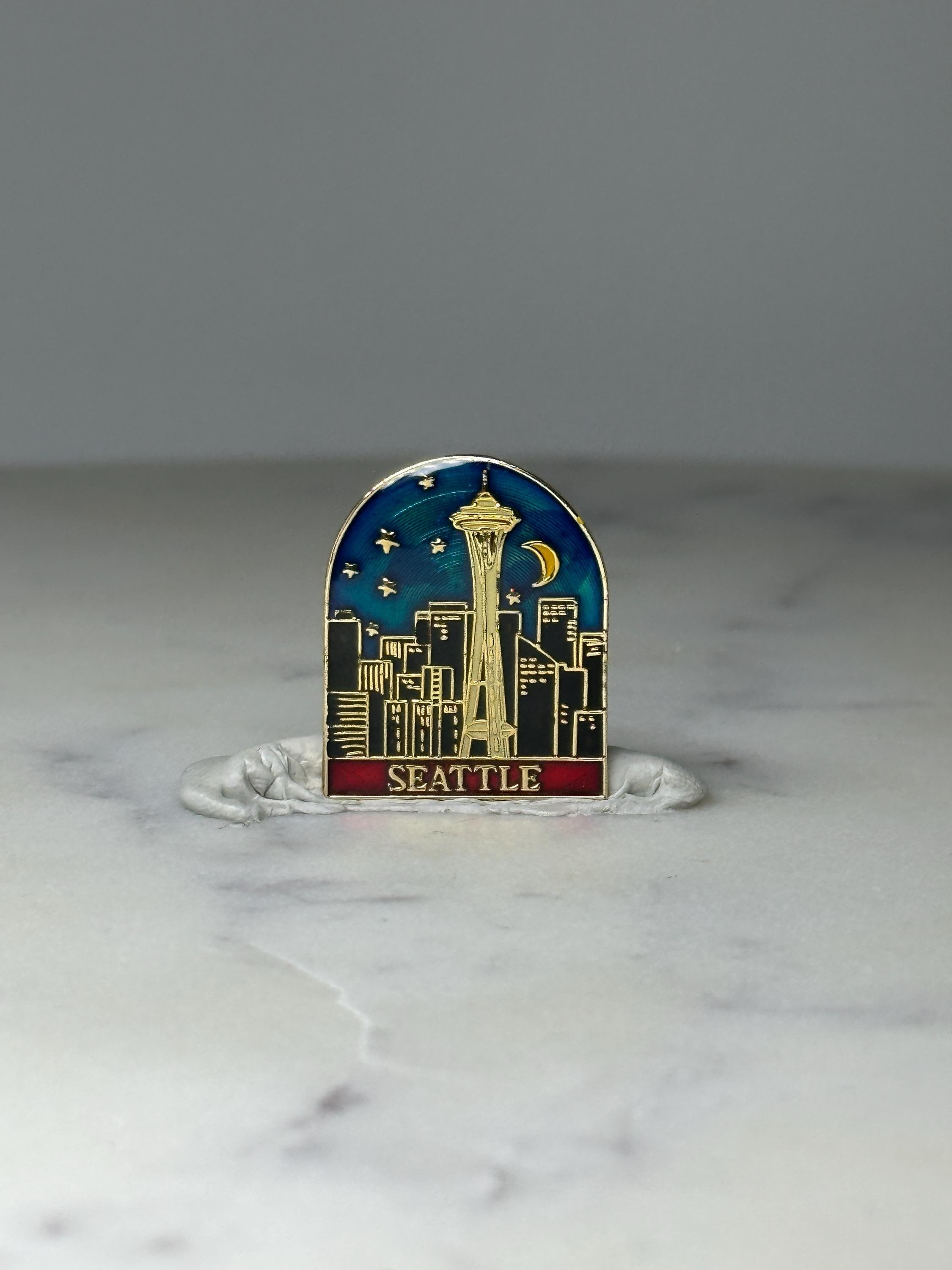 Vintage Seattle Skyline Enamel Lapel Pin: Gold Tone - City Souvenir Accessory