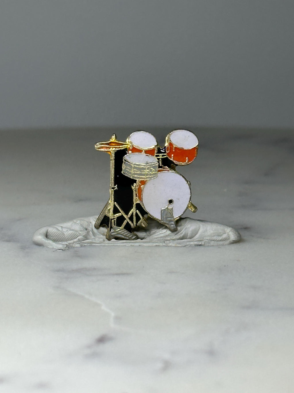 Vintage Drum Set Enamel Pin: Gold Tone - Music Lover Accessory