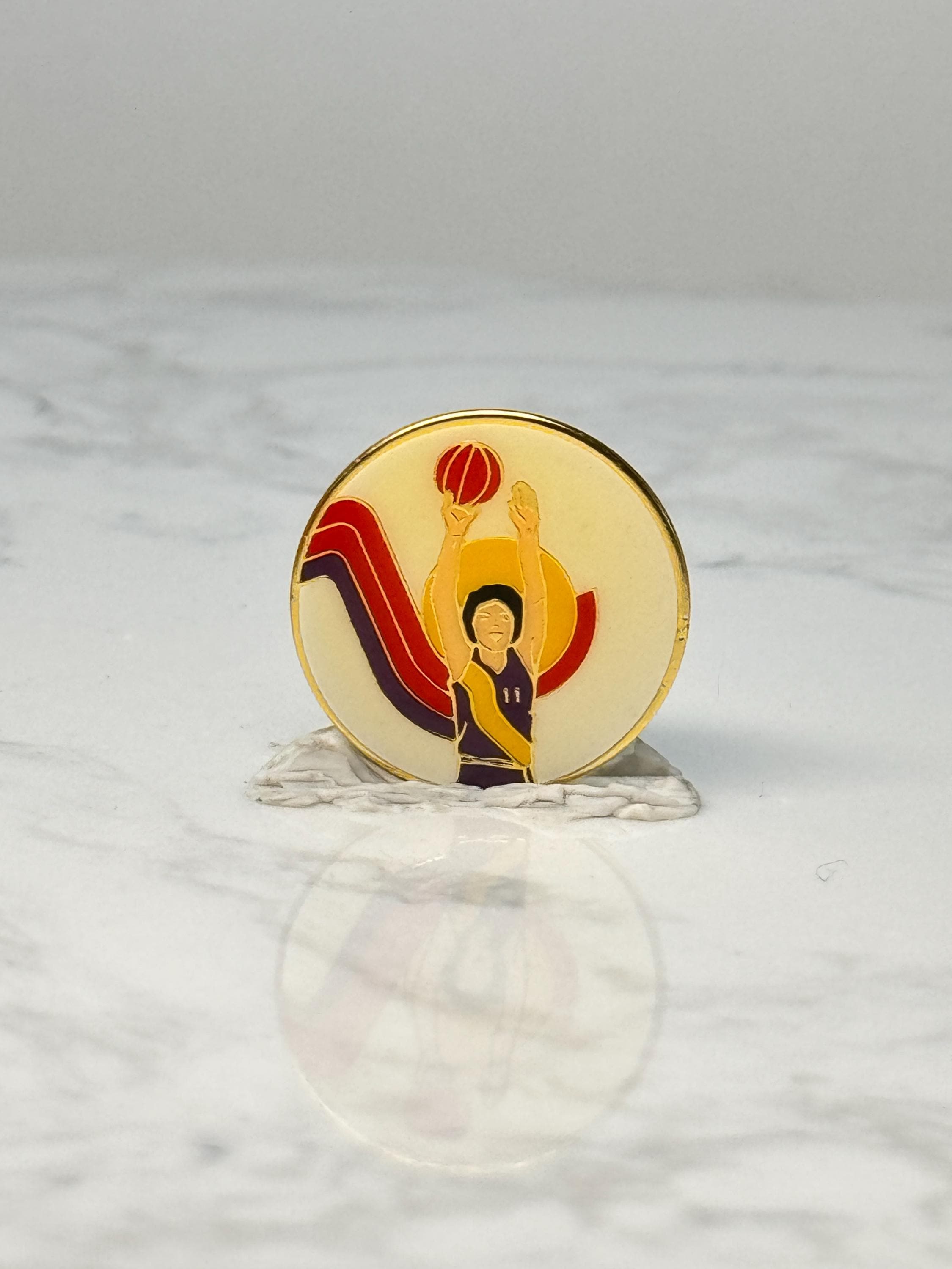 Vintage Basketball Player Lapel Pin: Enamel Retro - 1970s Sports Accessory