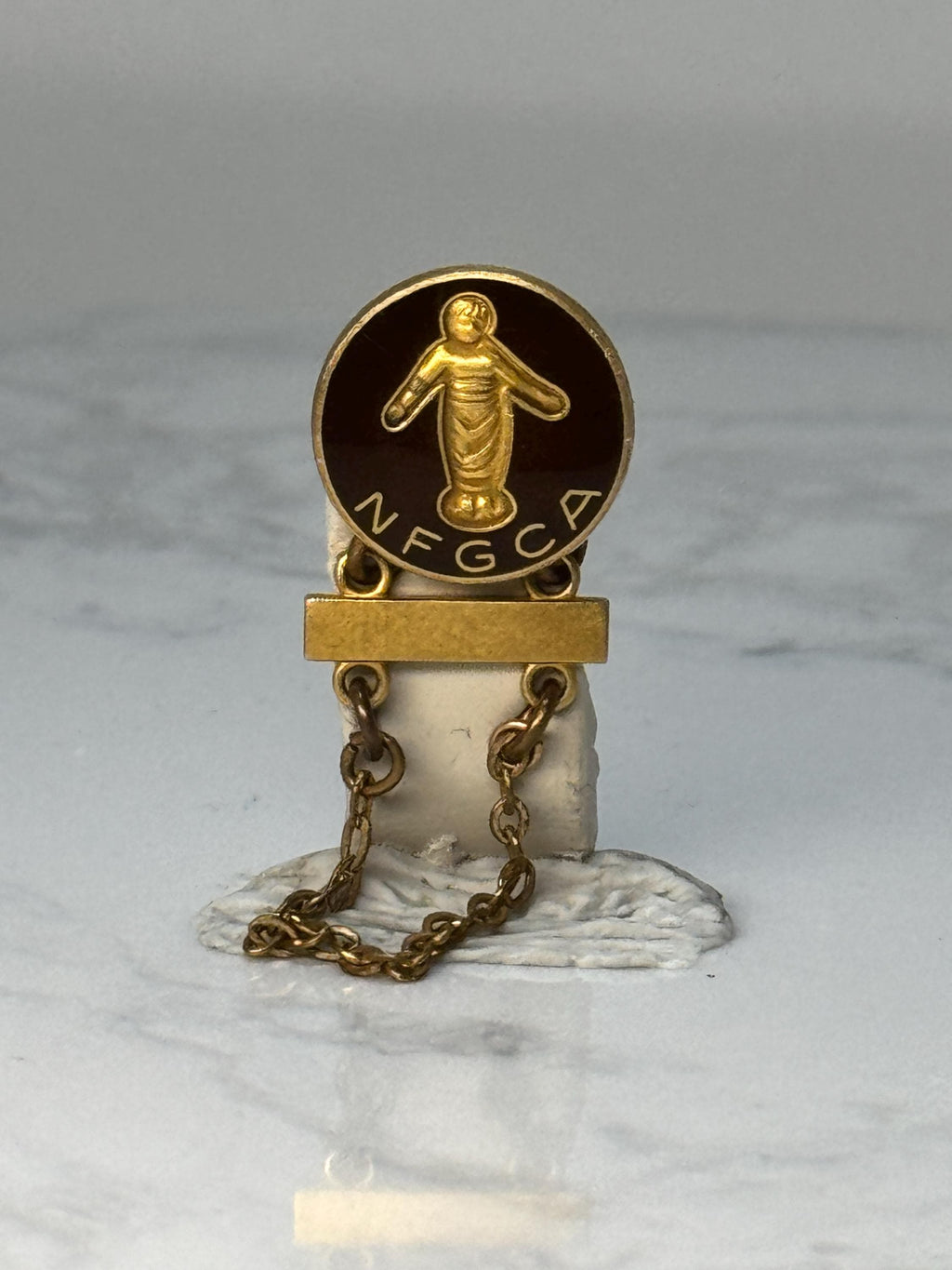 NFGCA Grandmothers Club Pin National Federation Grandmothers Clubs America Vintage Dangle Pin