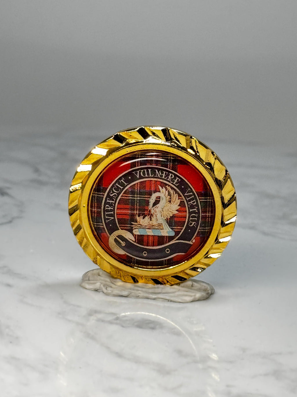 Scottish Clan Stewart Crest Lapel Pin: Gold Tone Tartan Virescit Vulnere Virtus