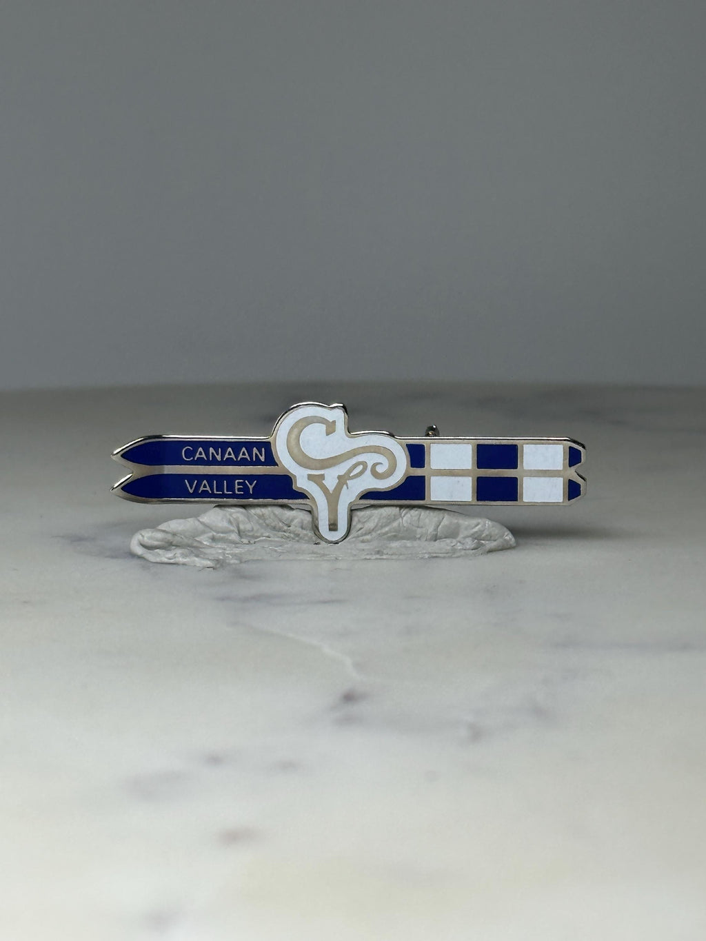 Vintage Canaan Valley Souvenir Pin: Blue & White Enamel - Travel Accessory