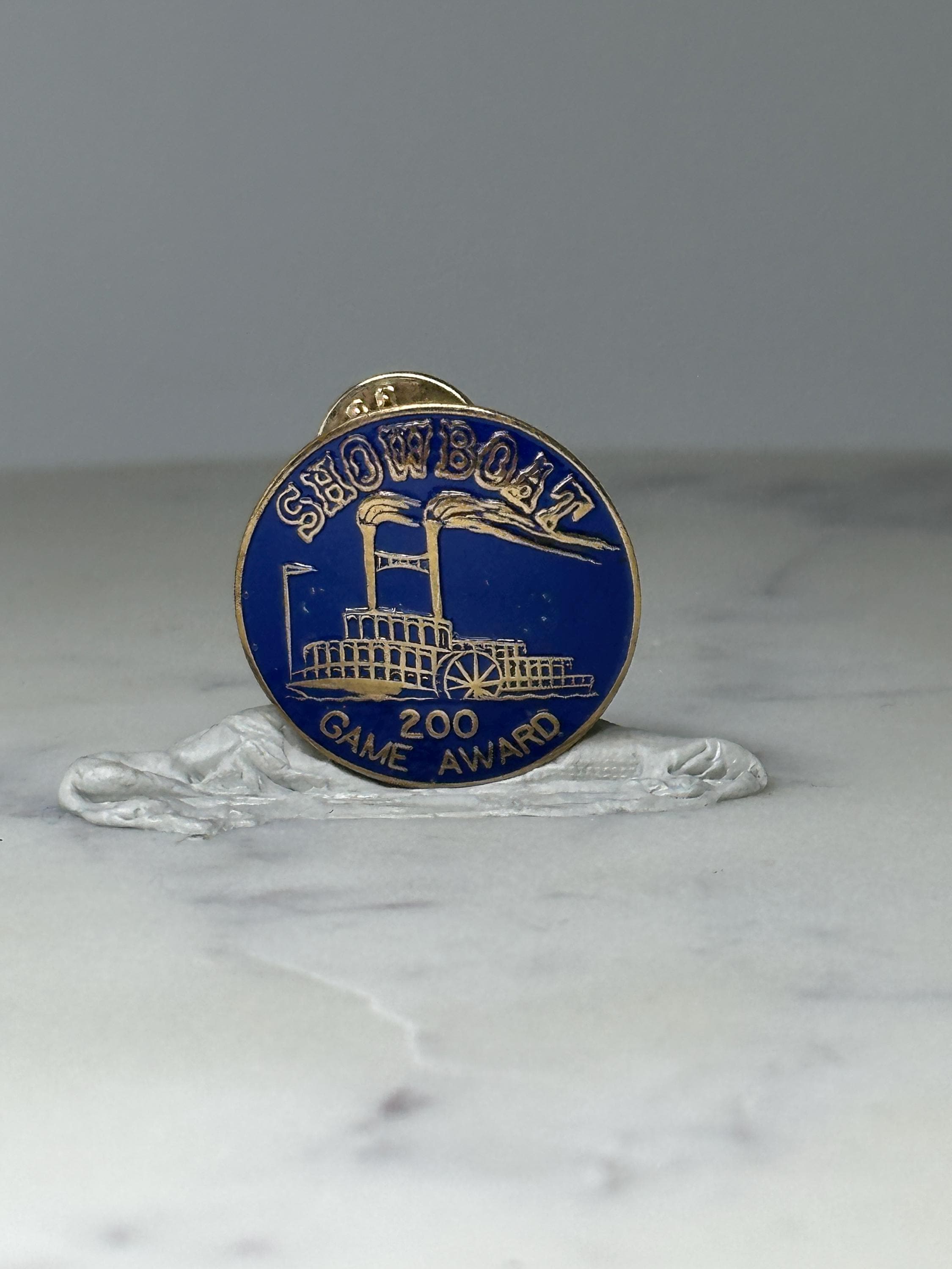 Vintage Showboat 200 Game Award Pin: Blue Enamel - Casino Employee