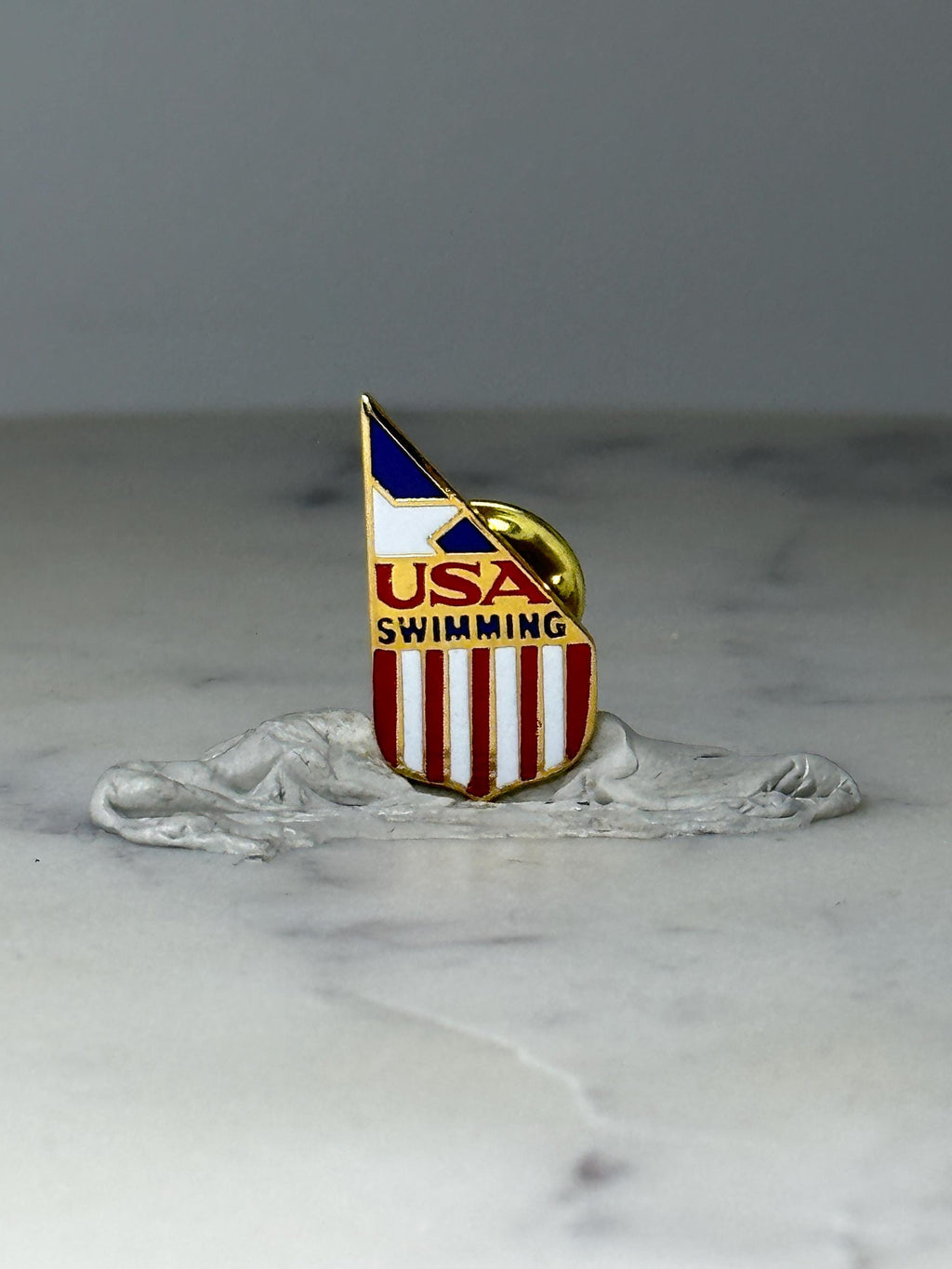 Vintage USA Swimming Enamel Lapel Pin: Gold Tone - Patriotic Sports Accessory