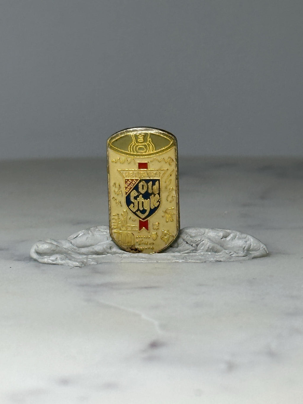 Vintage Old Style Beer Can Lapel Pin: Gold Enamel - Brewery Advertising Accessory