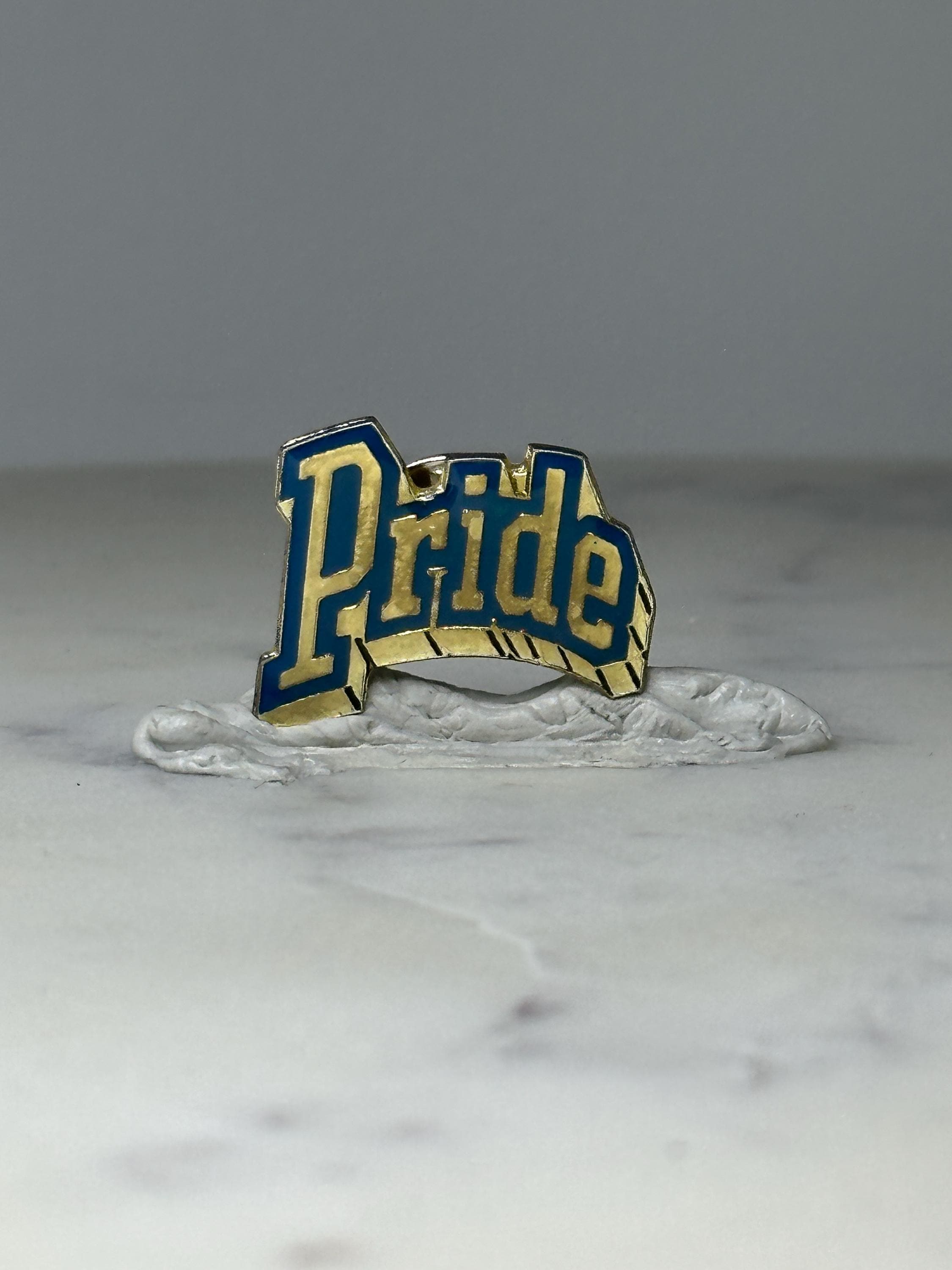 Vintage Pride Lettering Enamel Pin: Blue & Gold Finish - Patriotic Accessory