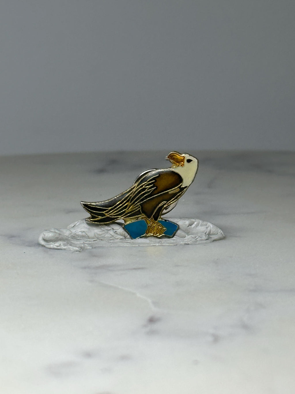 Vintage Bald Eagle Enamel Pin: Gold Tone - Patriotic Bird Accessory