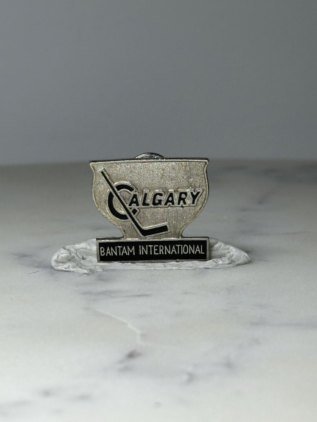 Vintage Calgary Bantam International Hockey Pin: Silver Tone - Sports Souvenir Accessory