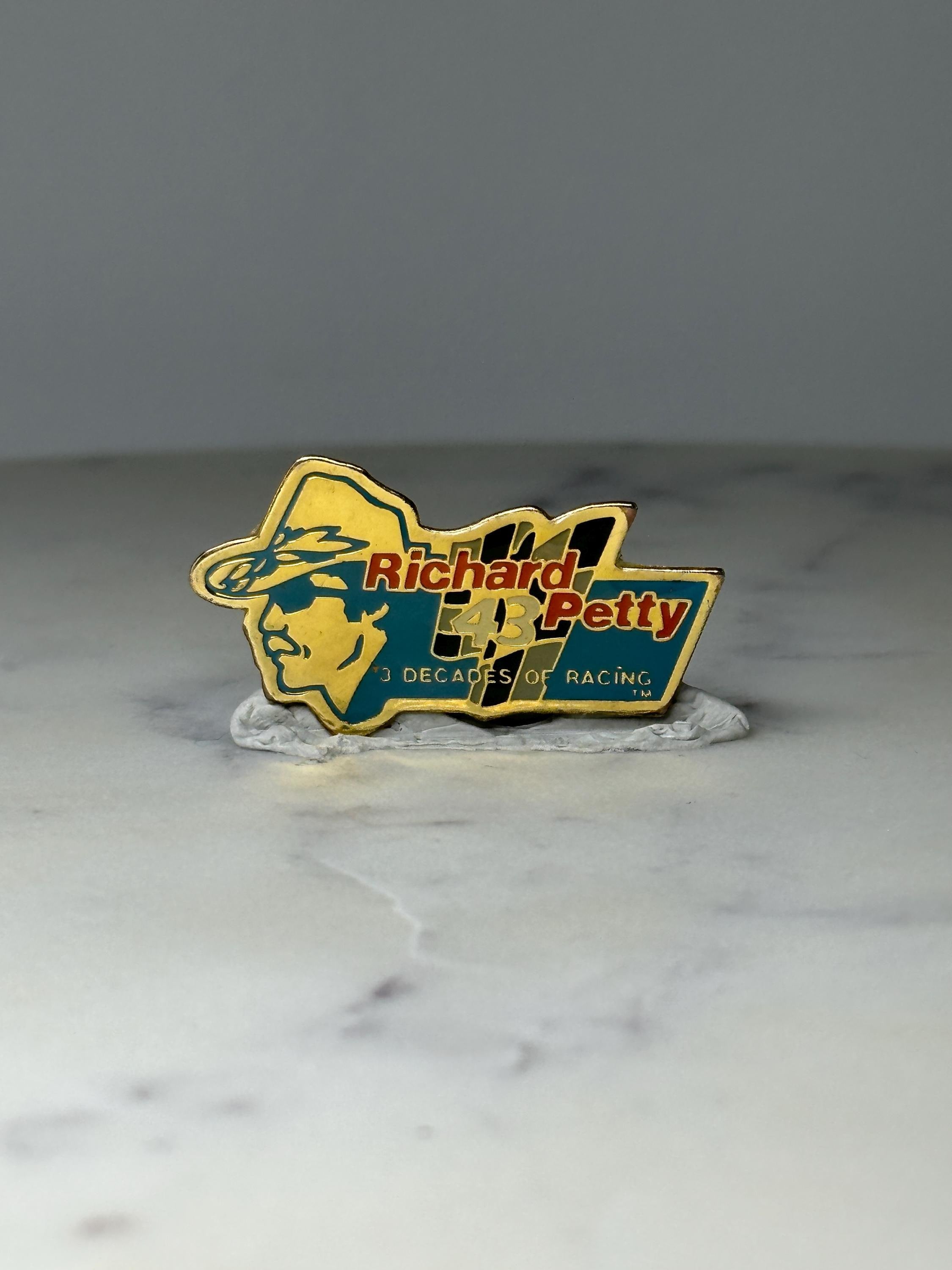 Vintage Richard Petty 43 Enamel Lapel Pin: Gold Tone - NASCAR Racing Accessory