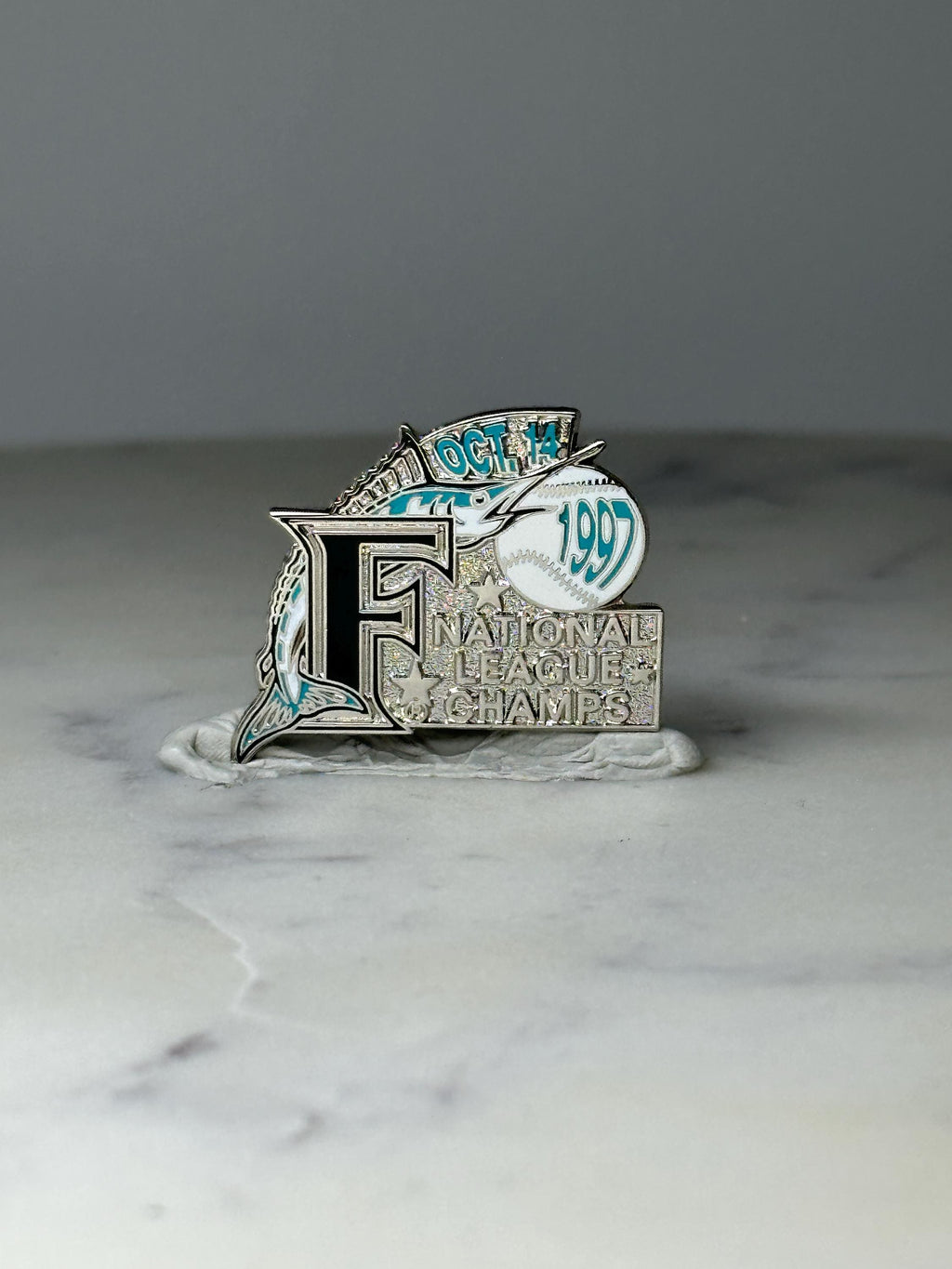 Vintage Limited Edition Florida Marlins NL Champs Pin 646 of 1000: Teal Silver - 1997 Baseball