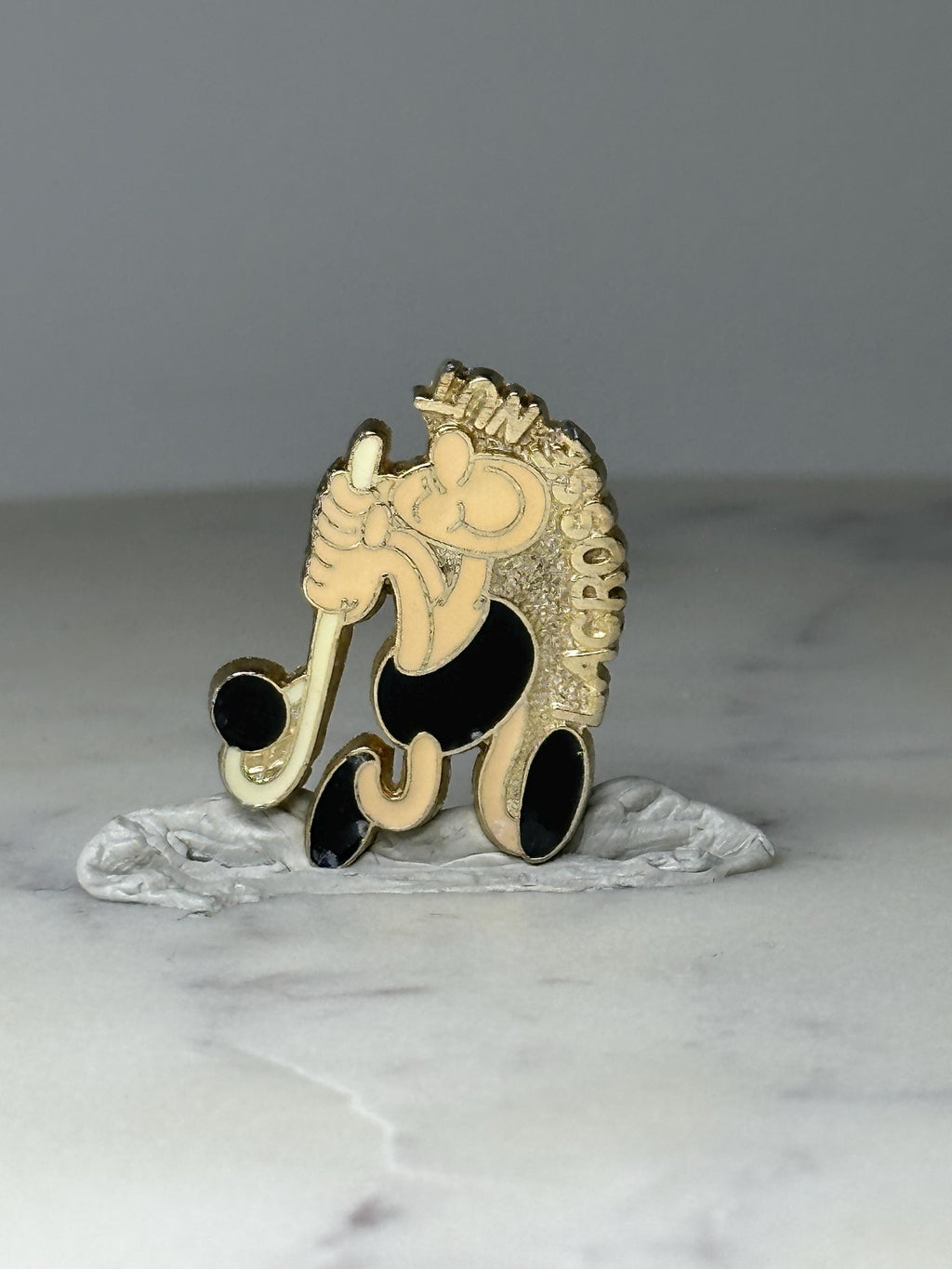 Vintage Lacrosse Nut Cartoon Player Pin: Fun Character - Lacrosse Collectable