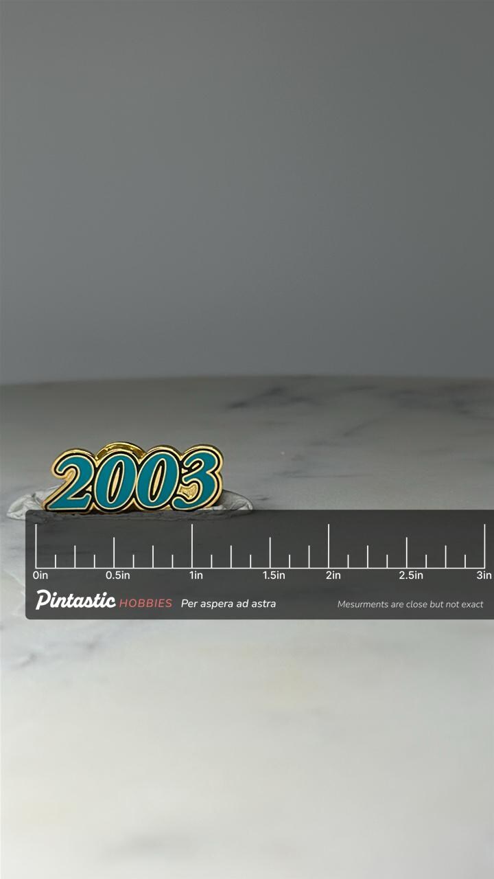 Limited Edition Florida Marlins 2003 Pin 82 of 300: Baseball Season - MLB Collectable with ruler overlay for size reference