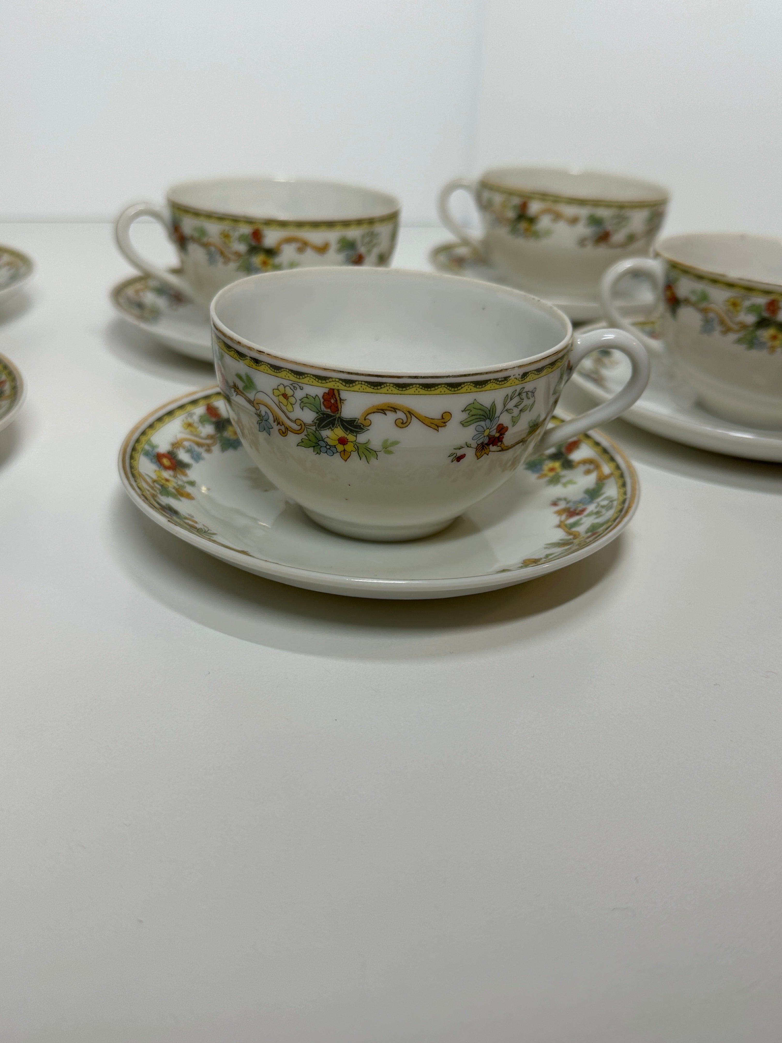 Gold Castle Chikusa floral tea cup and saucer set of 6 made in Japan with gold trim and white china