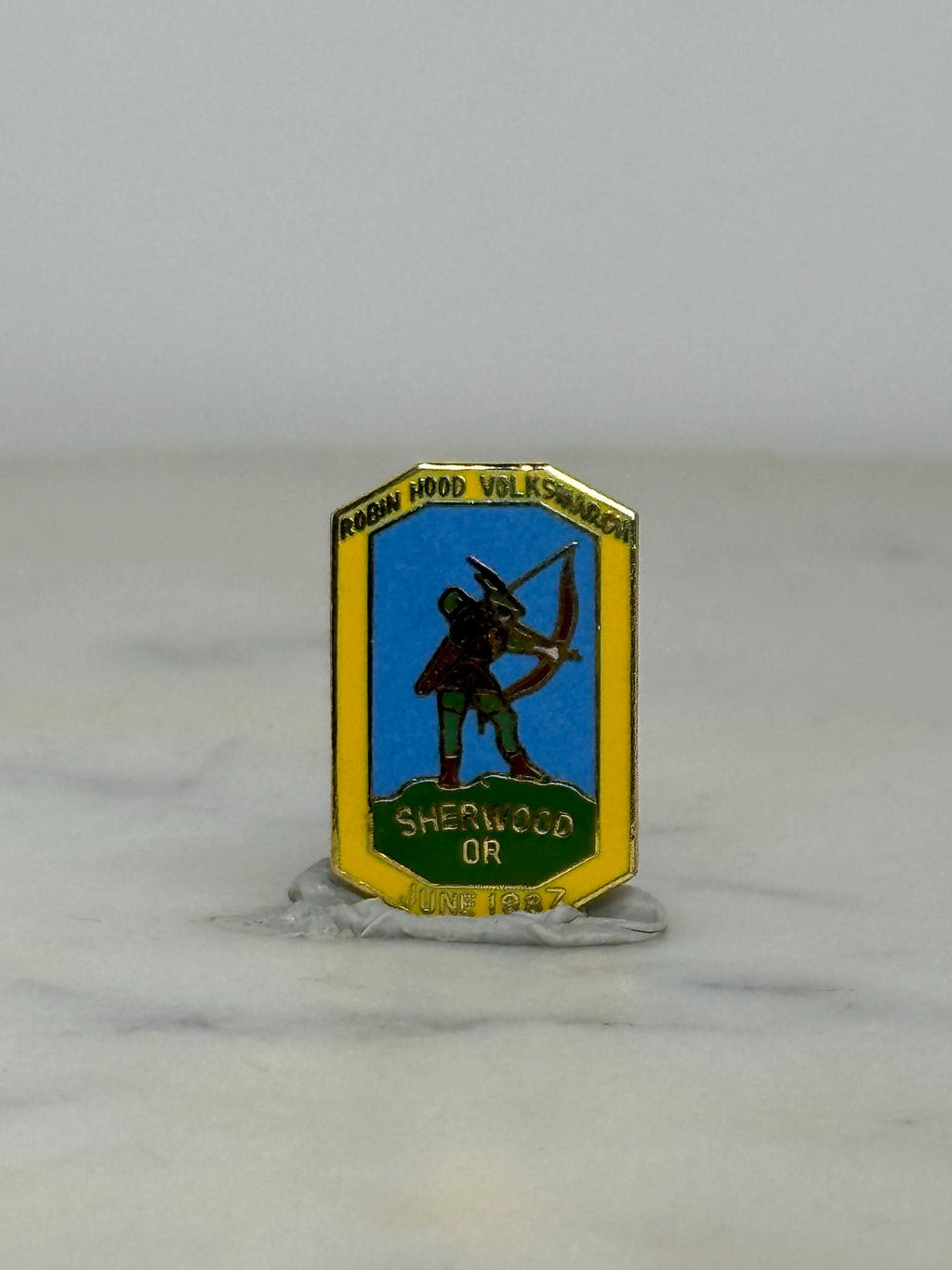 Robin Hood Volksmarch Pin: Enamel Shield Design - 1987 Souvenir Accessory