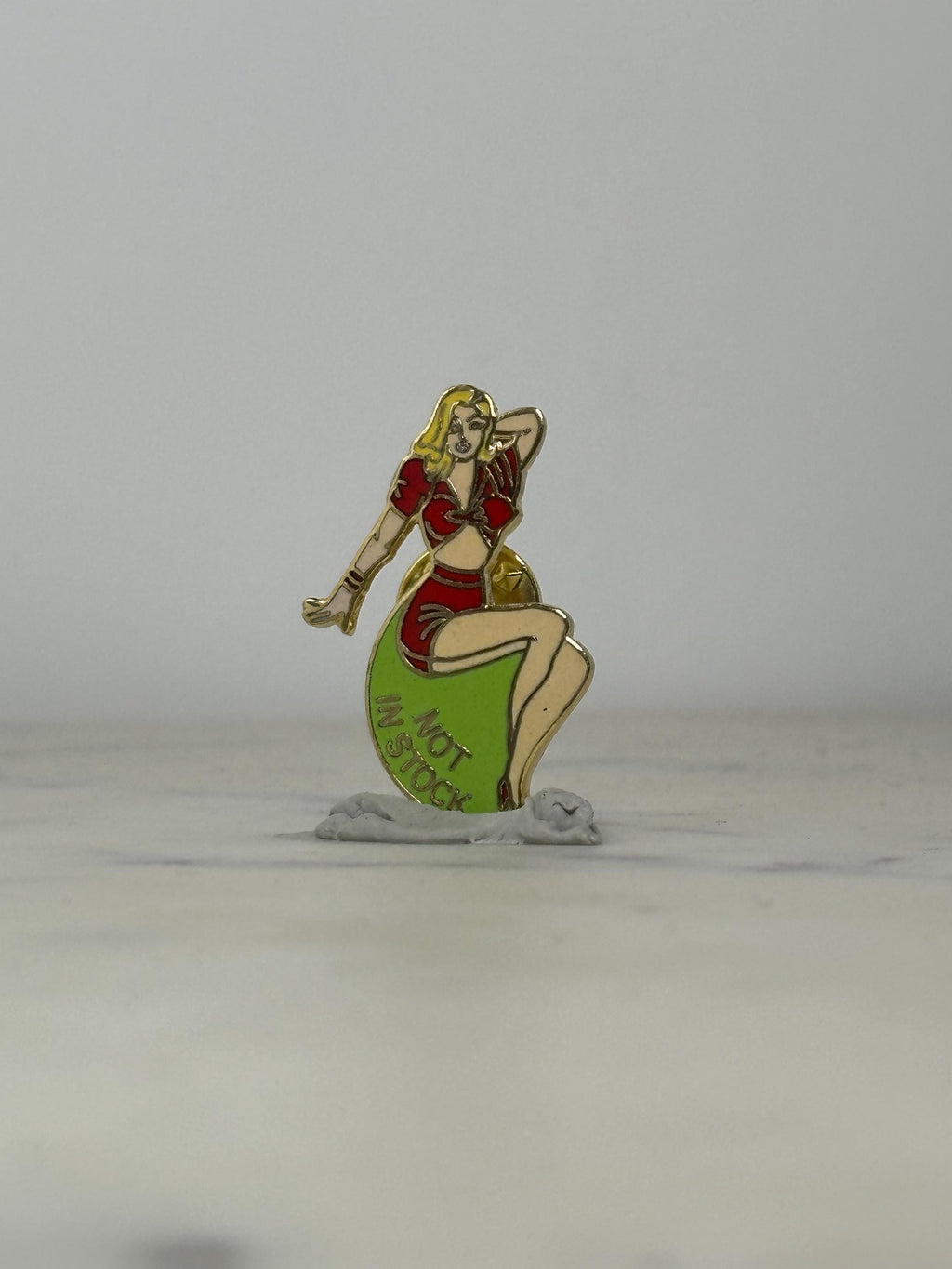 Pin-Up Girl Enamel Pin: Red Outfit Glossy Finish - Retro Humor Accessory