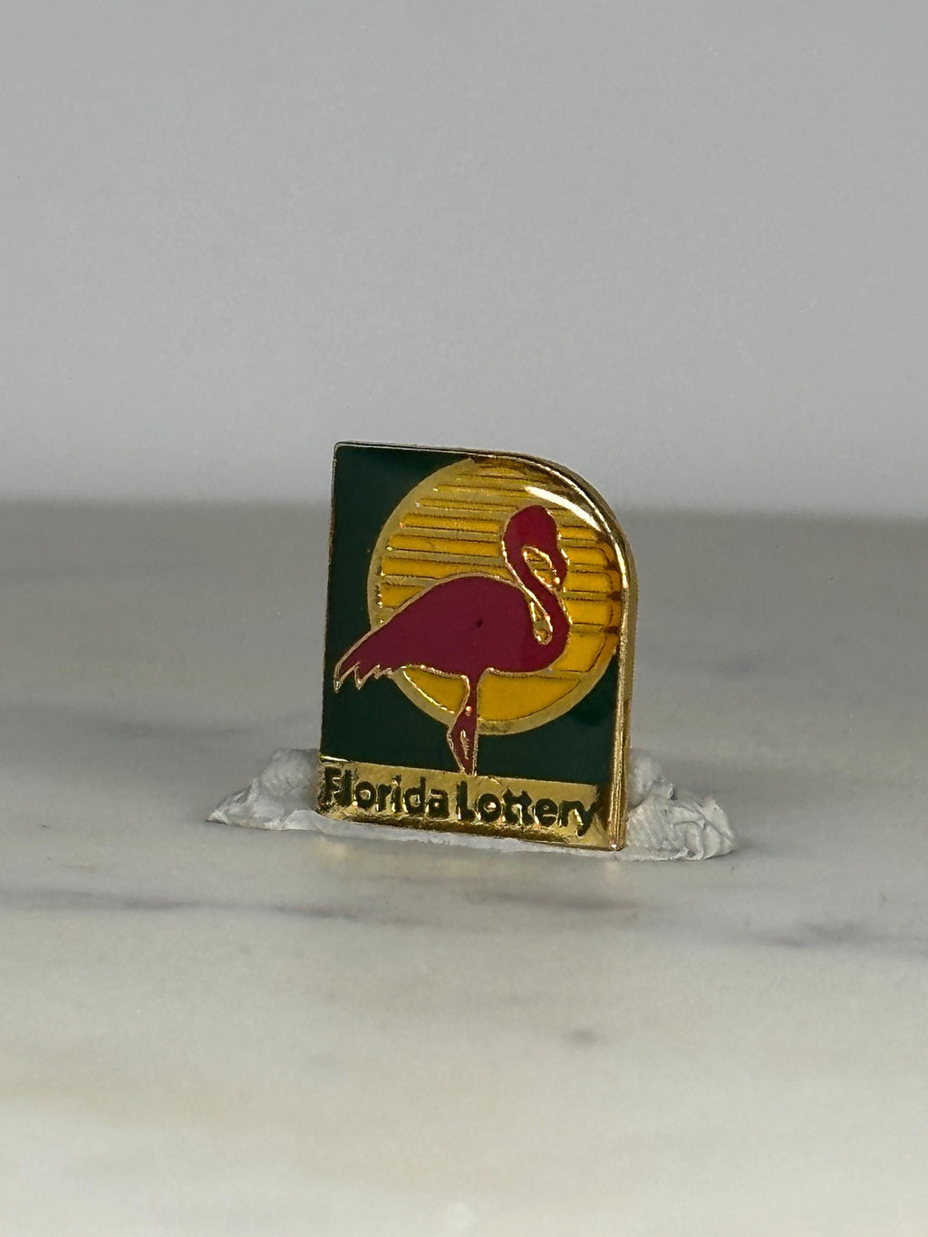 Florida Lottery Flamingo Pin: Gold & Enamel Finish - Retro Souvenir Accessory