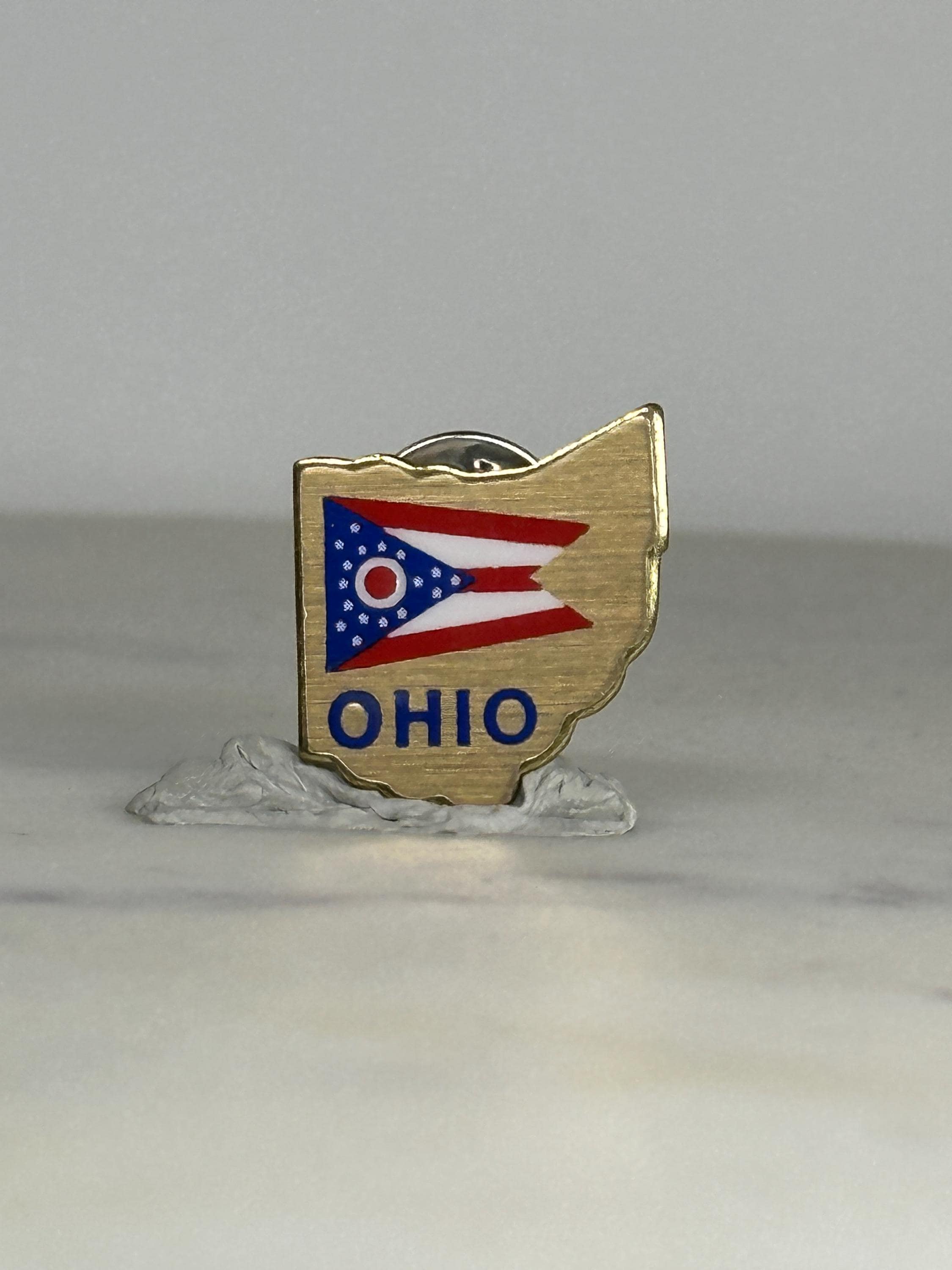 Ohio State Enamel Pin: Gold Tone Flag Design - Vintage Travel Accessory