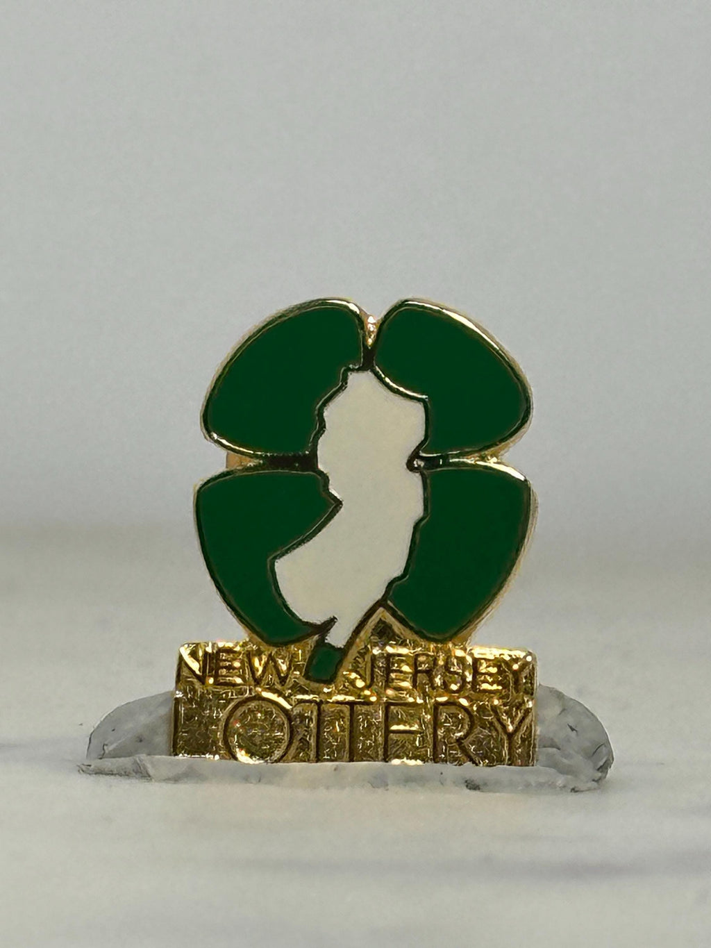 New Jersey Lottery Enamel Pin: Green & Gold Finish - Vintage Collector Accessory