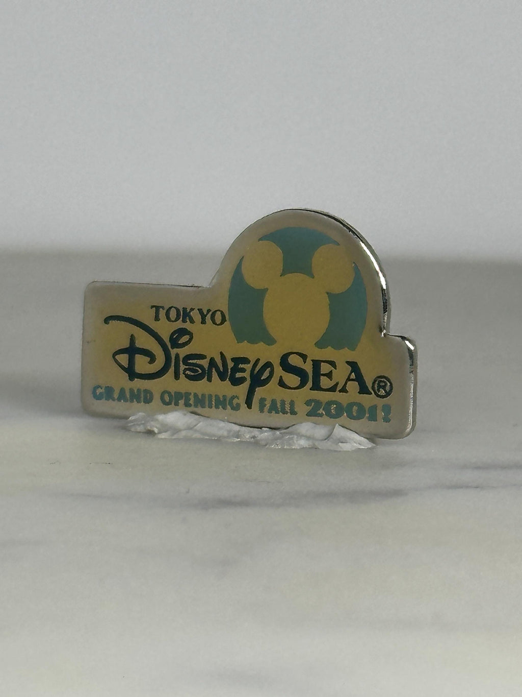 Tokyo DisneySea Pin: Gold & Teal Enamel - 2001 Grand Opening Accessory