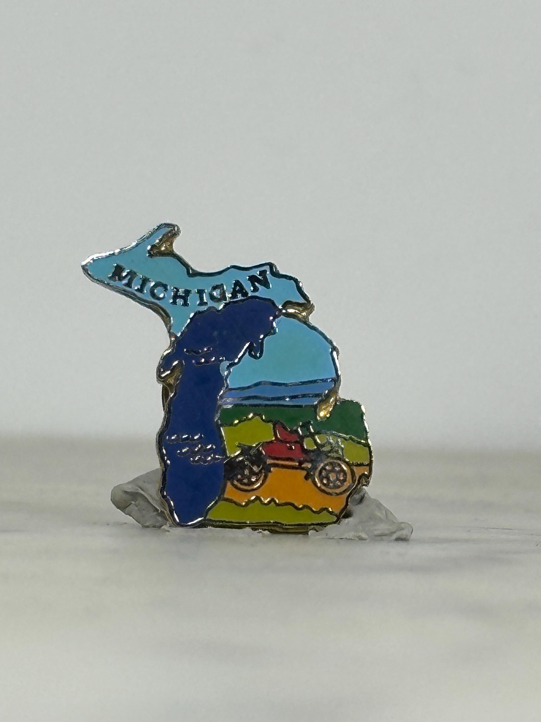 Michigan State Enamel Pin: Multicolor Souvenir - Vintage Travel Accessory