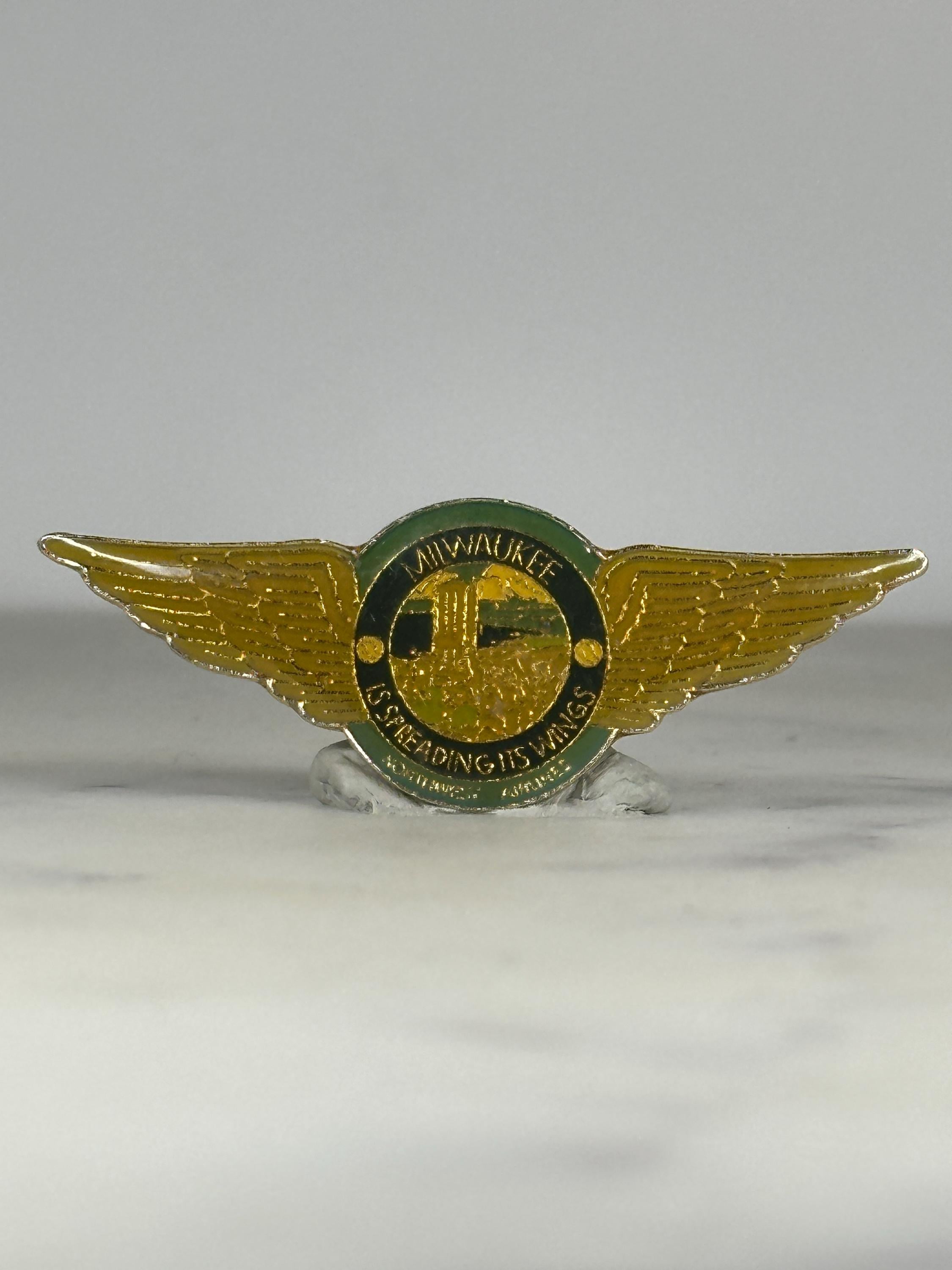 Milwaukee Wings Enamel Pin: Gold & Green - Vintage Travel Accessory