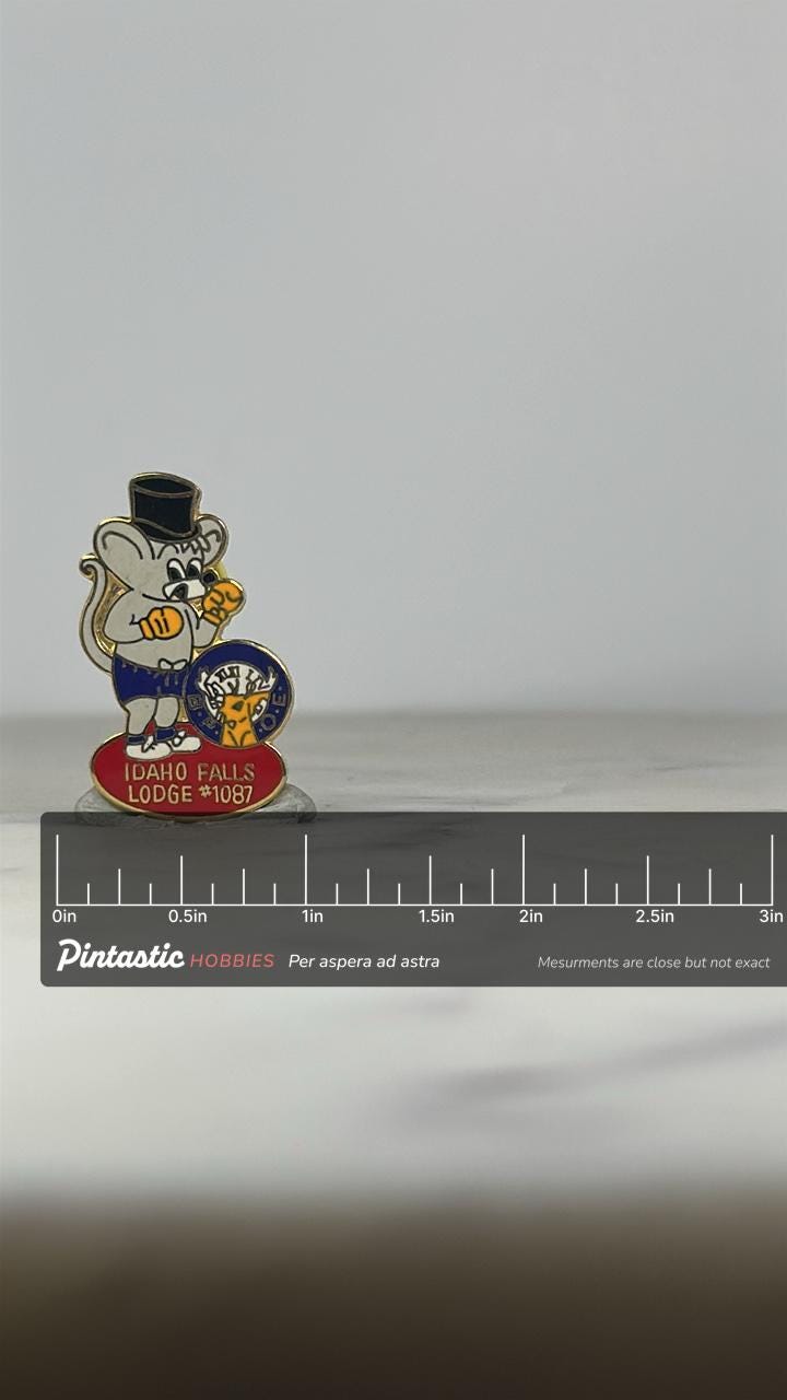 Idaho Falls Lodge Enamel Pin: Boxing Mouse Top Hat - Fraternal Collectible with ruler overlay for size reference