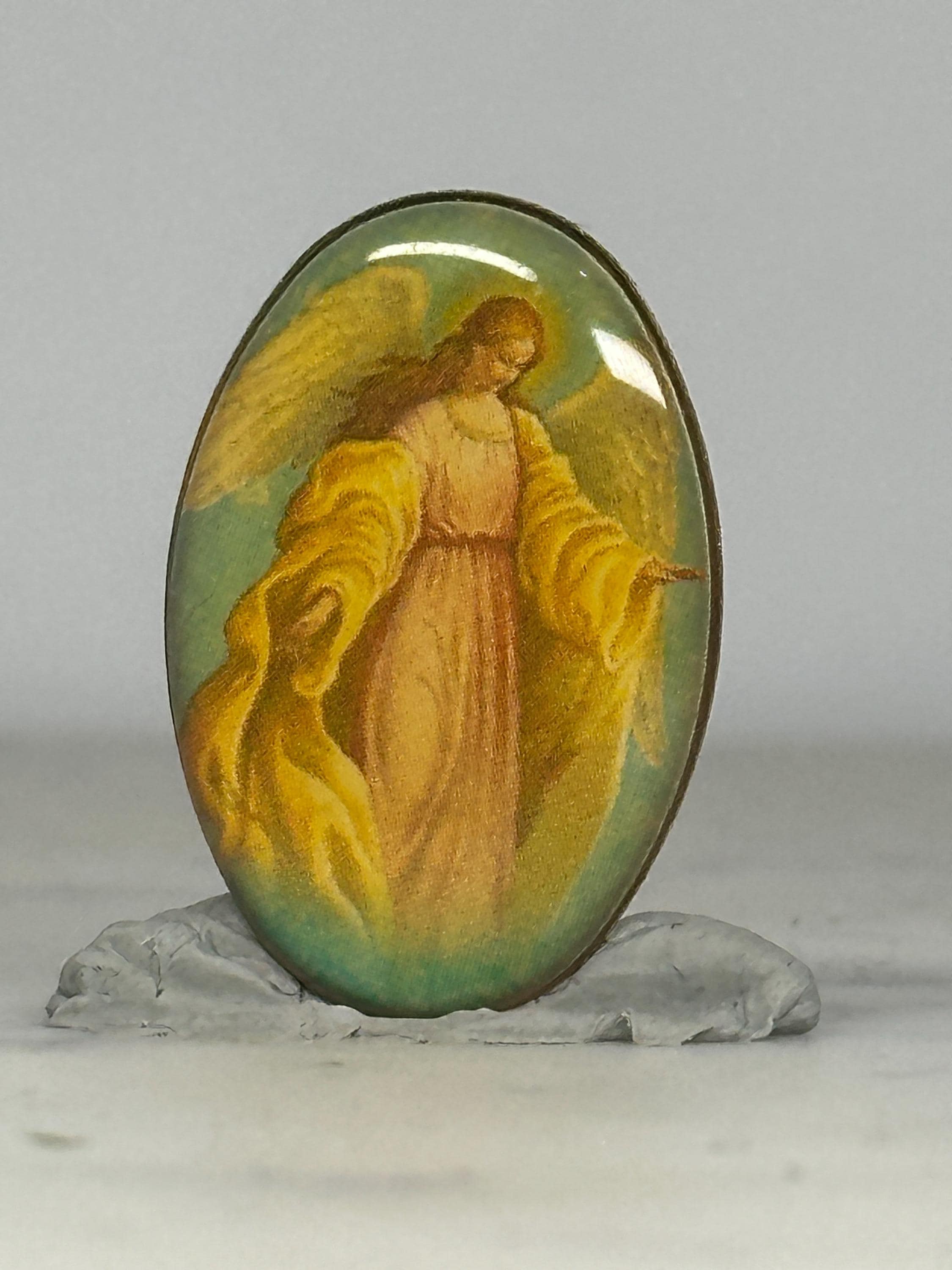 Guardian Angel Oval Pin: Pastel Color Finish - Vintage Religious Accessory