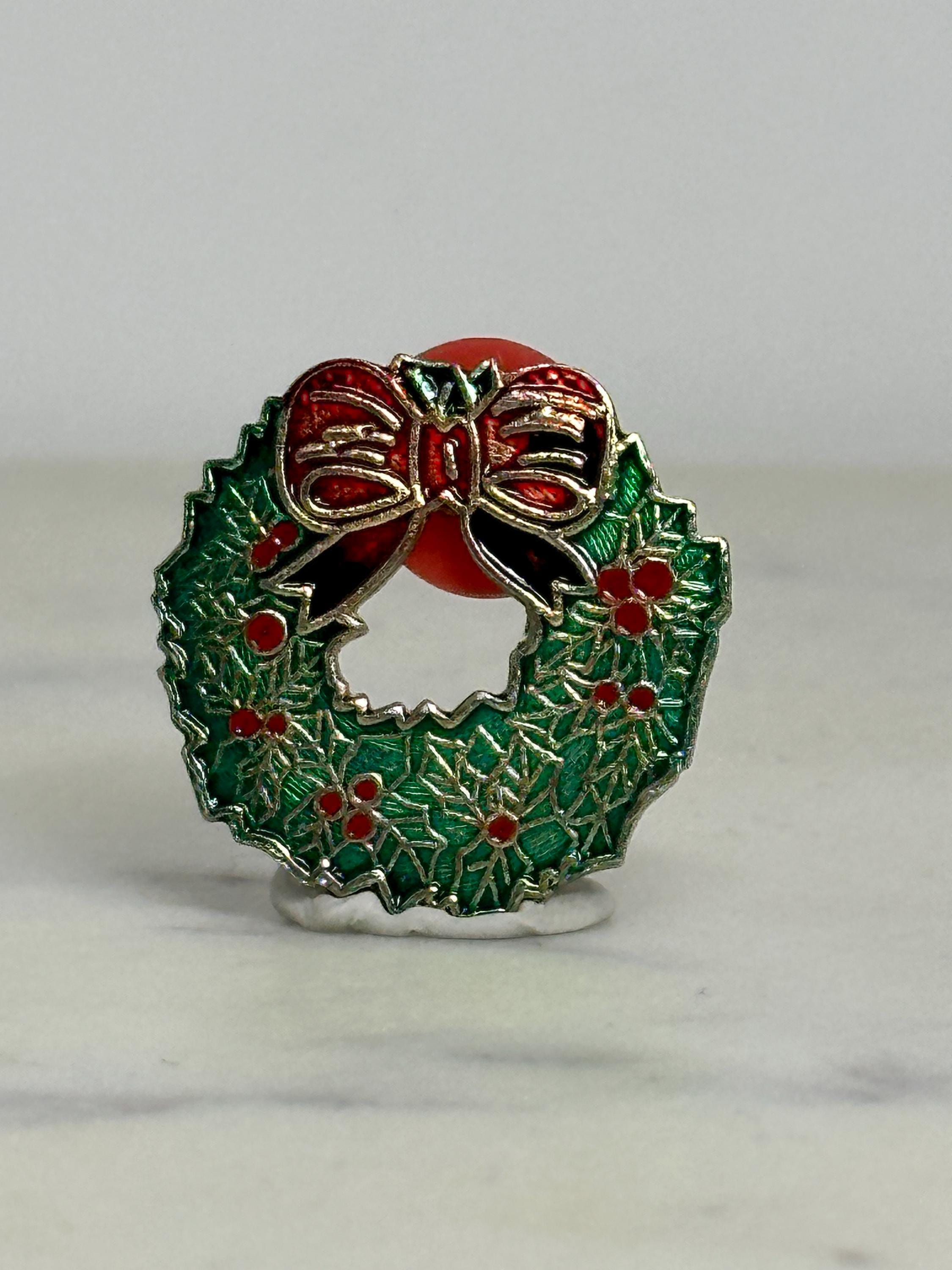 Christmas Wreath Enamel Pin: Red Green Gold Finish - Holiday Accessory