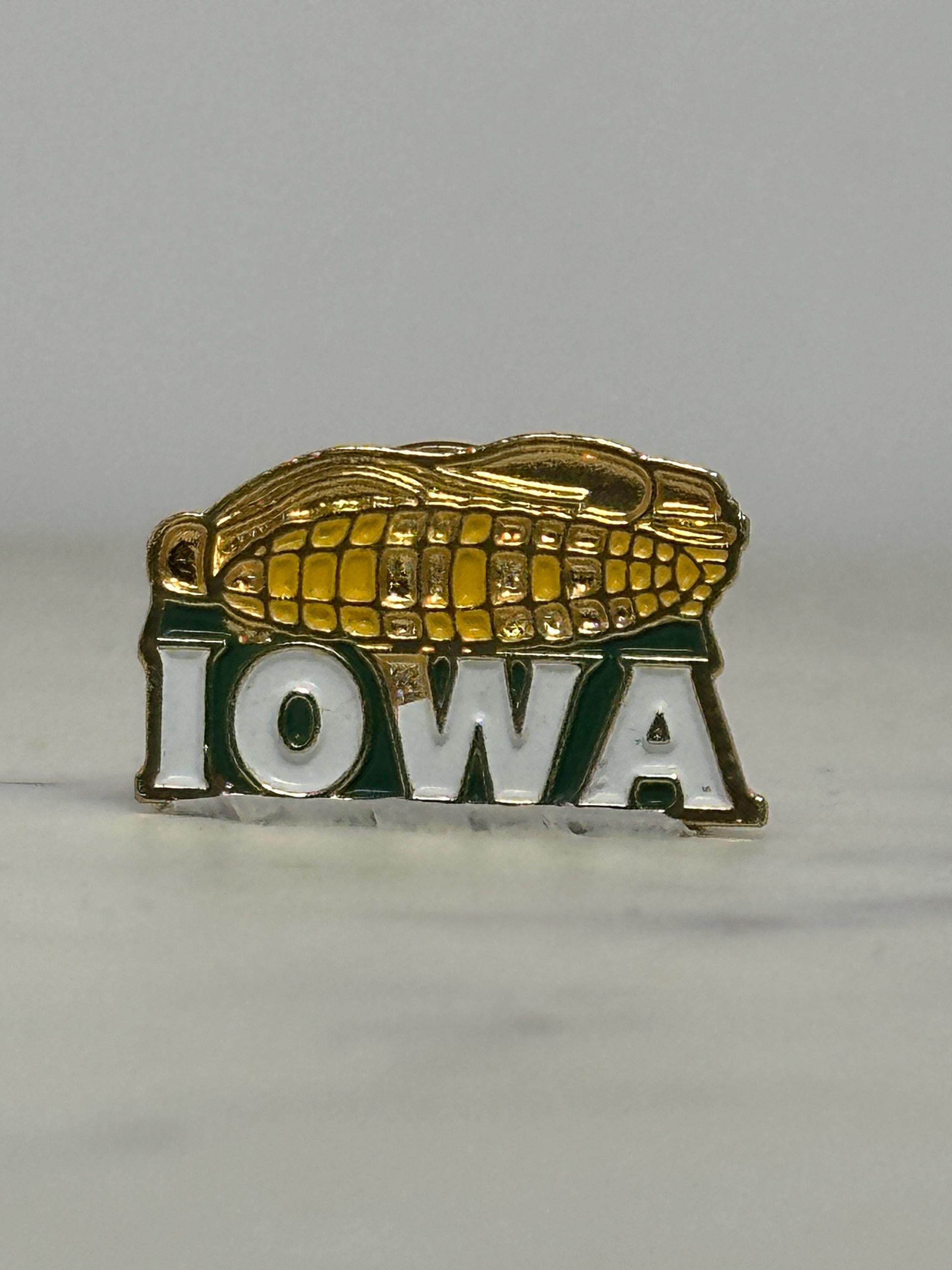 Iowa Corn Enamel Pin: Gold & Green Finish - Vintage Travel Accessory