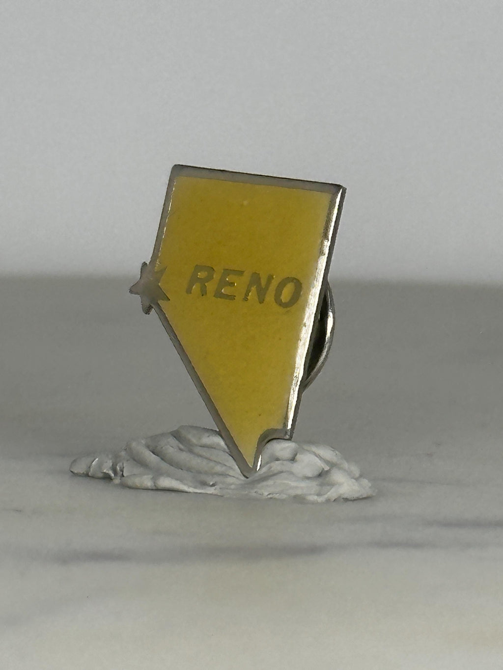 Reno Nevada State Pin: Yellow Enamel - Vintage Souvenir Accessory