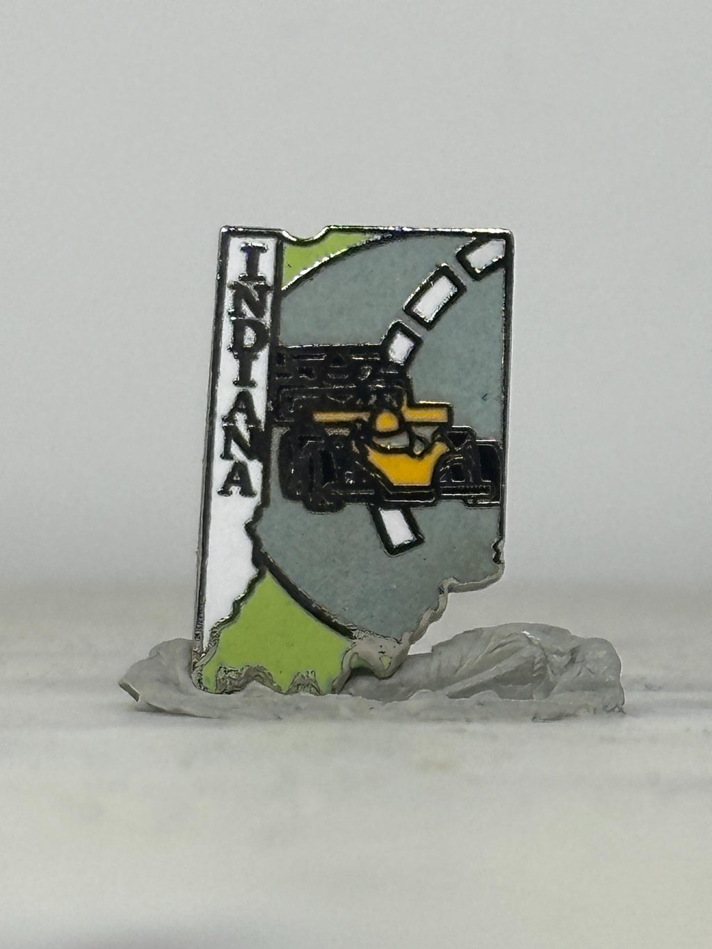 Indiana State Racing Pin: Racing Car Design - Vintage Travel Accessory