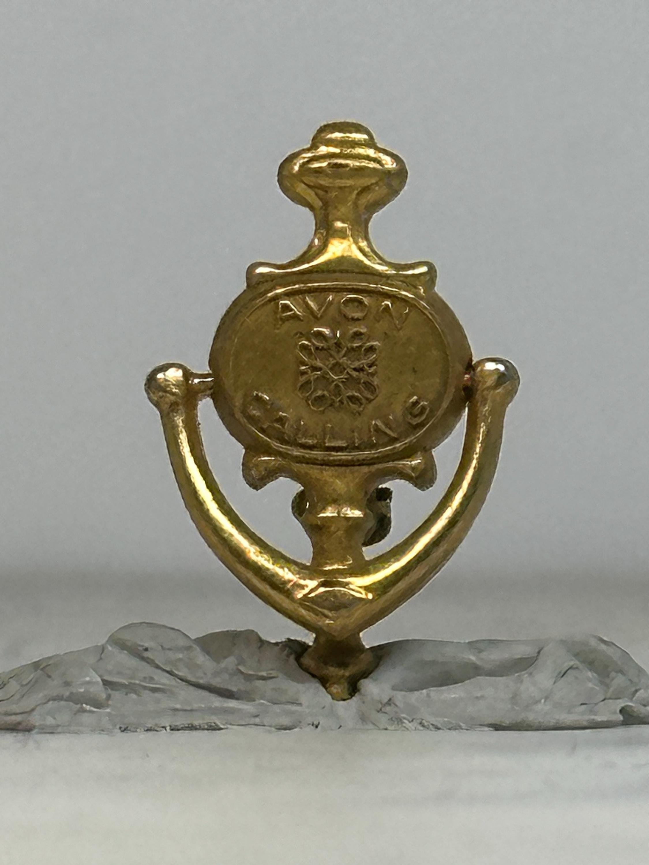 Avon Calling Door Knocker Pin: Gold Tone Finish - Vintage 1980s Accessory