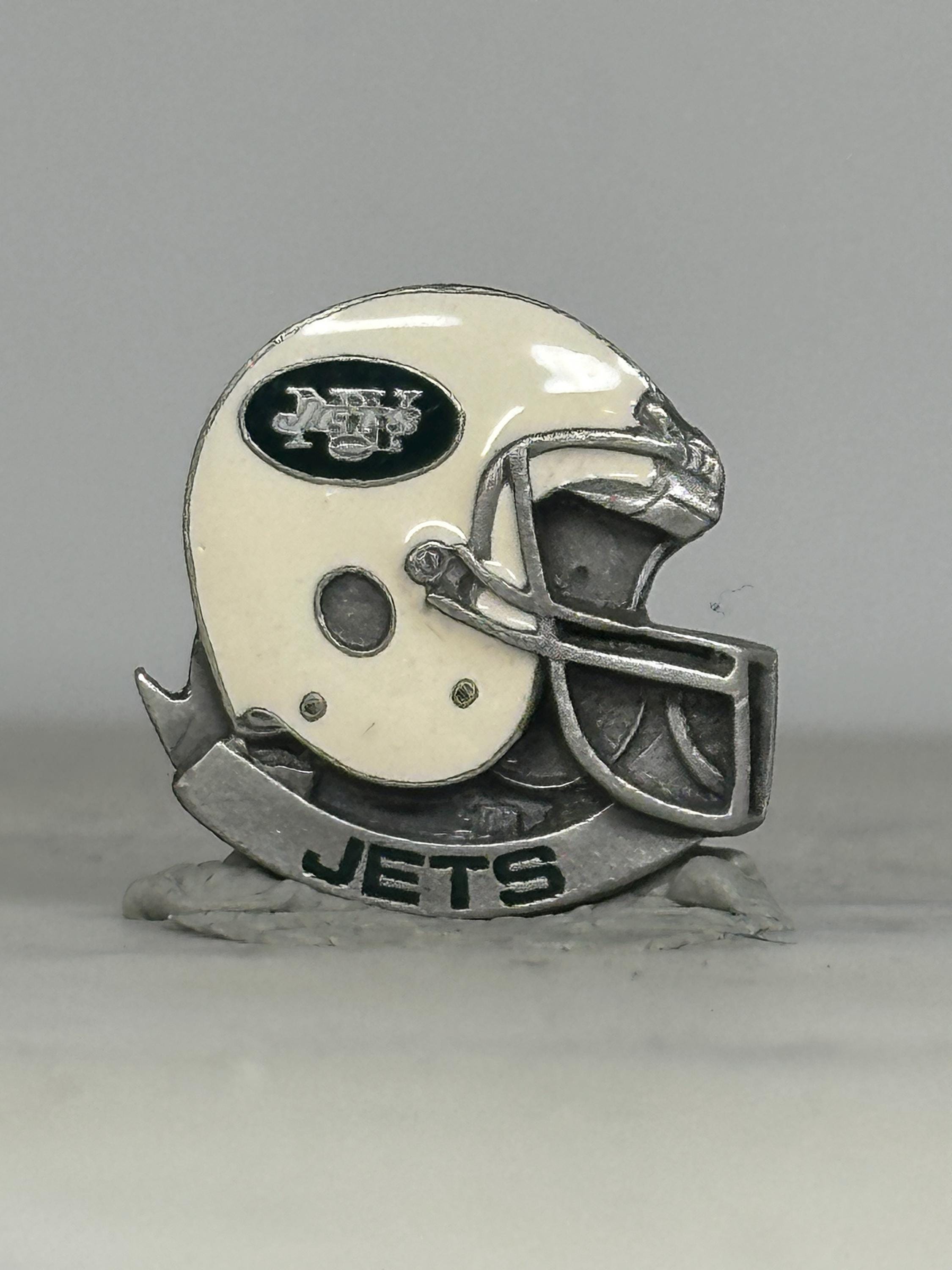 New York Jets Football Pin: Painted Pewter Helmet Design - Vintage Sports Accessory