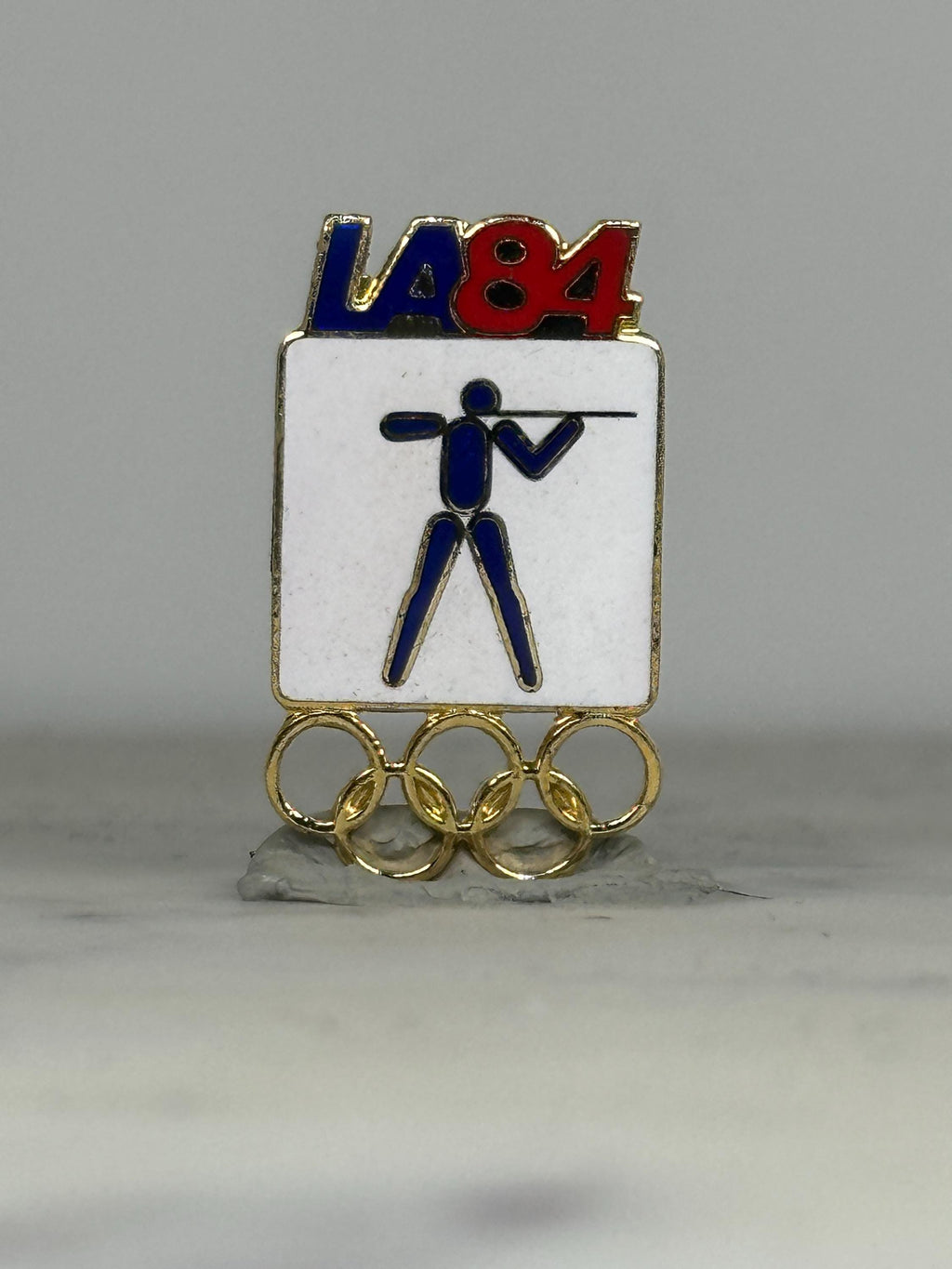 LA84 Olympic Shooting Pin: Gold Enamel – 1984 Games Accessory