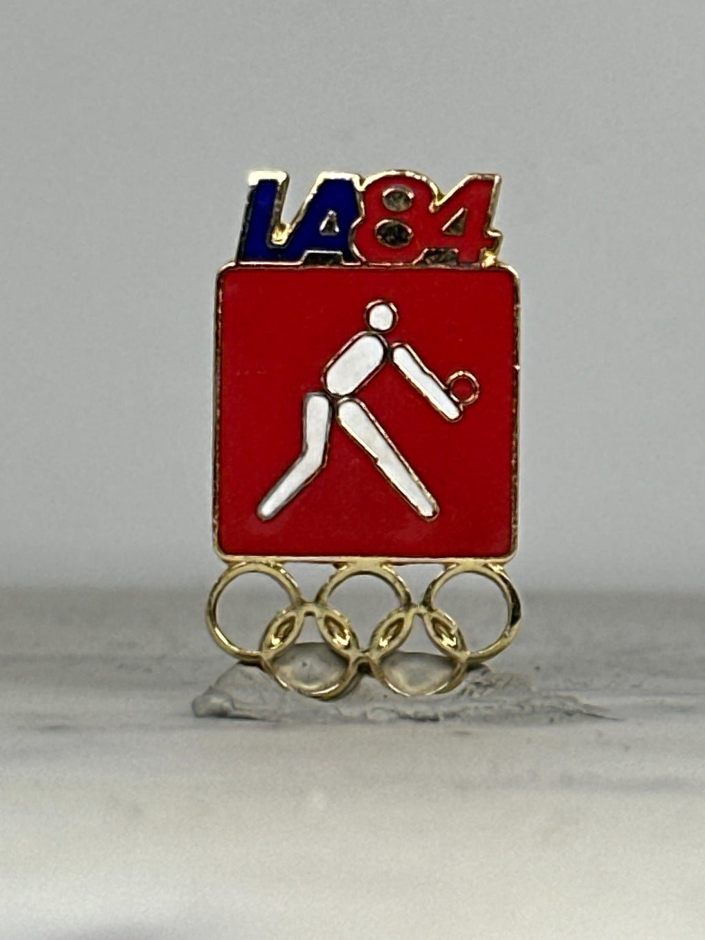 LA84 Olympics Volleyball Pin: Red Enamel & Gold - 1984 Sports Accessory