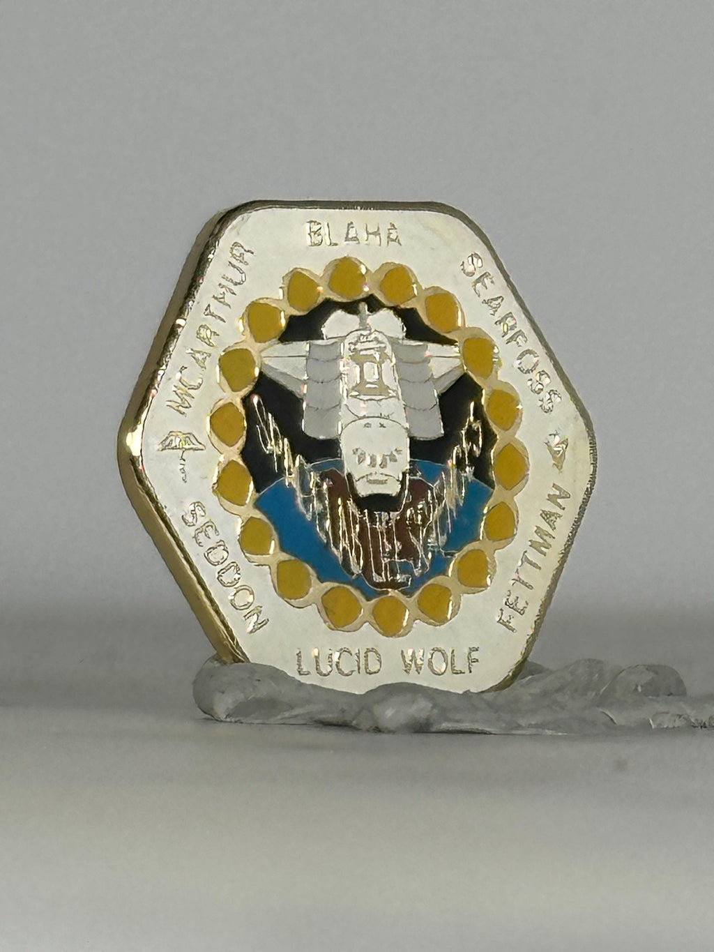 NASA Space Shuttle Columbia STS-58 Mission Pin – Blaha, Searfoss, Lucid, Wolf, Fettman, Seddon, McArthur Crew – Vintage NASA