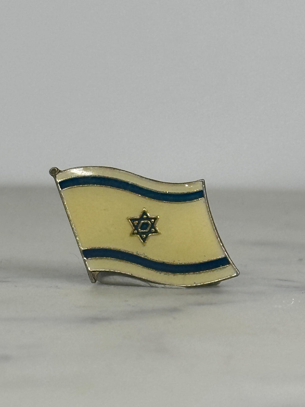 Israel Flag Enamel Pin: Silver & Blue Finish - Patriotic Accessory