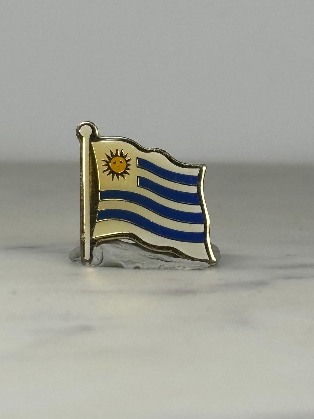 Uruguay Flag Enamel Pin: Gold & Blue Finish - Travel Souvenir Accessory