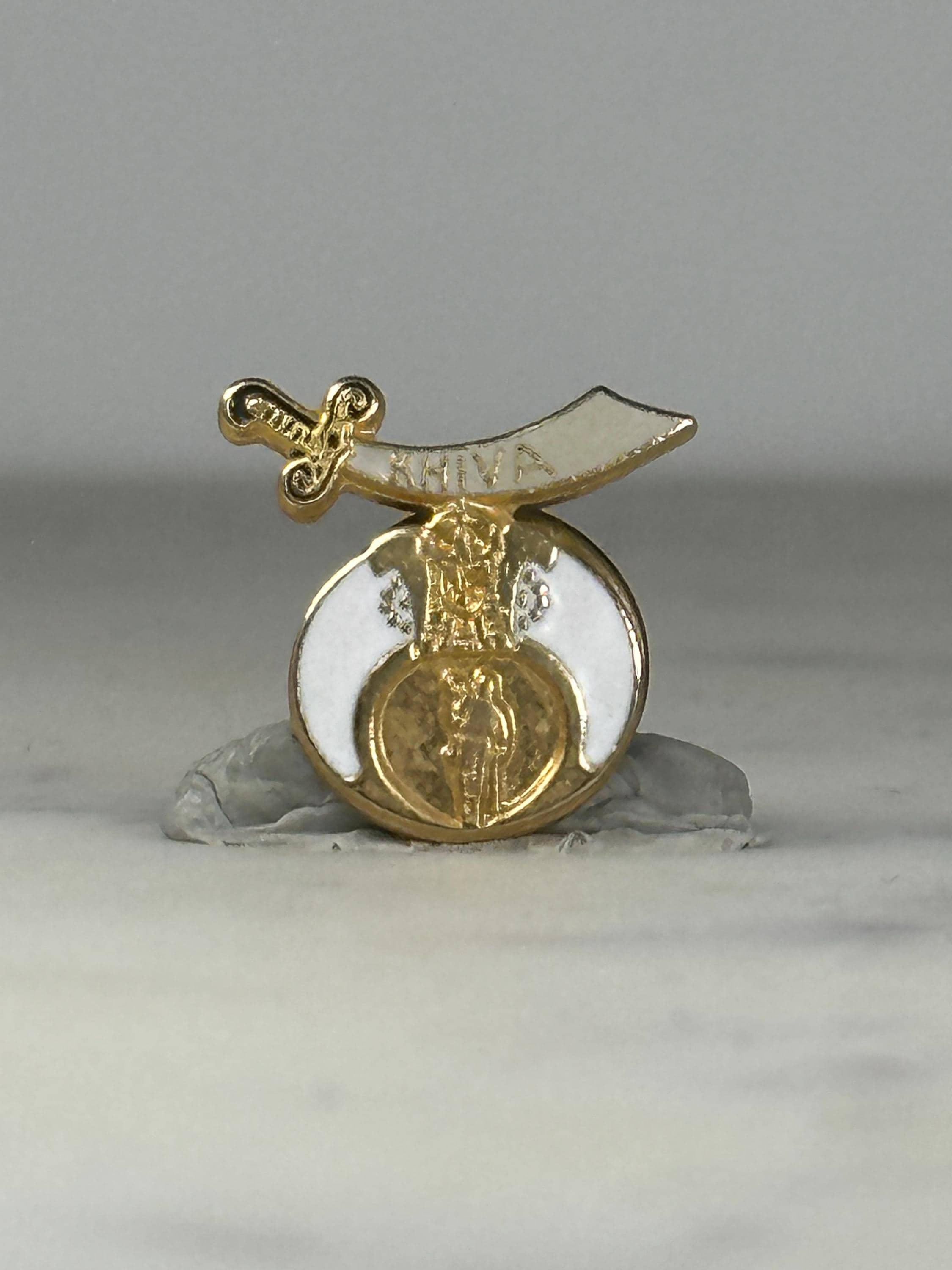 Shriners Enamel Pin: Gold & White Crest - Fraternal Vintage Accessory
