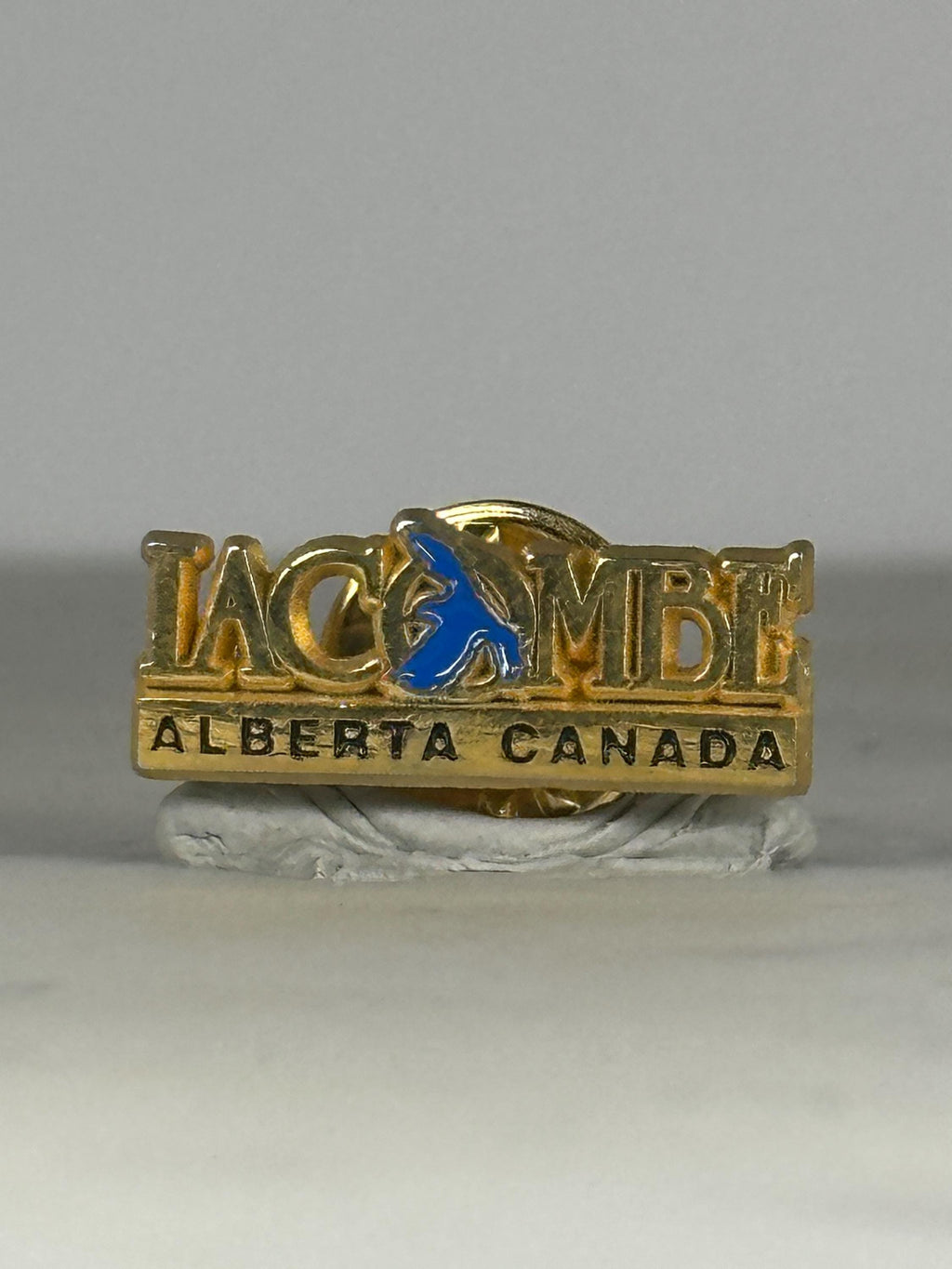 Lacombe Alberta Canada Souvenir Pin: Gold & Blue Enamel - Vintage Travel Accessory