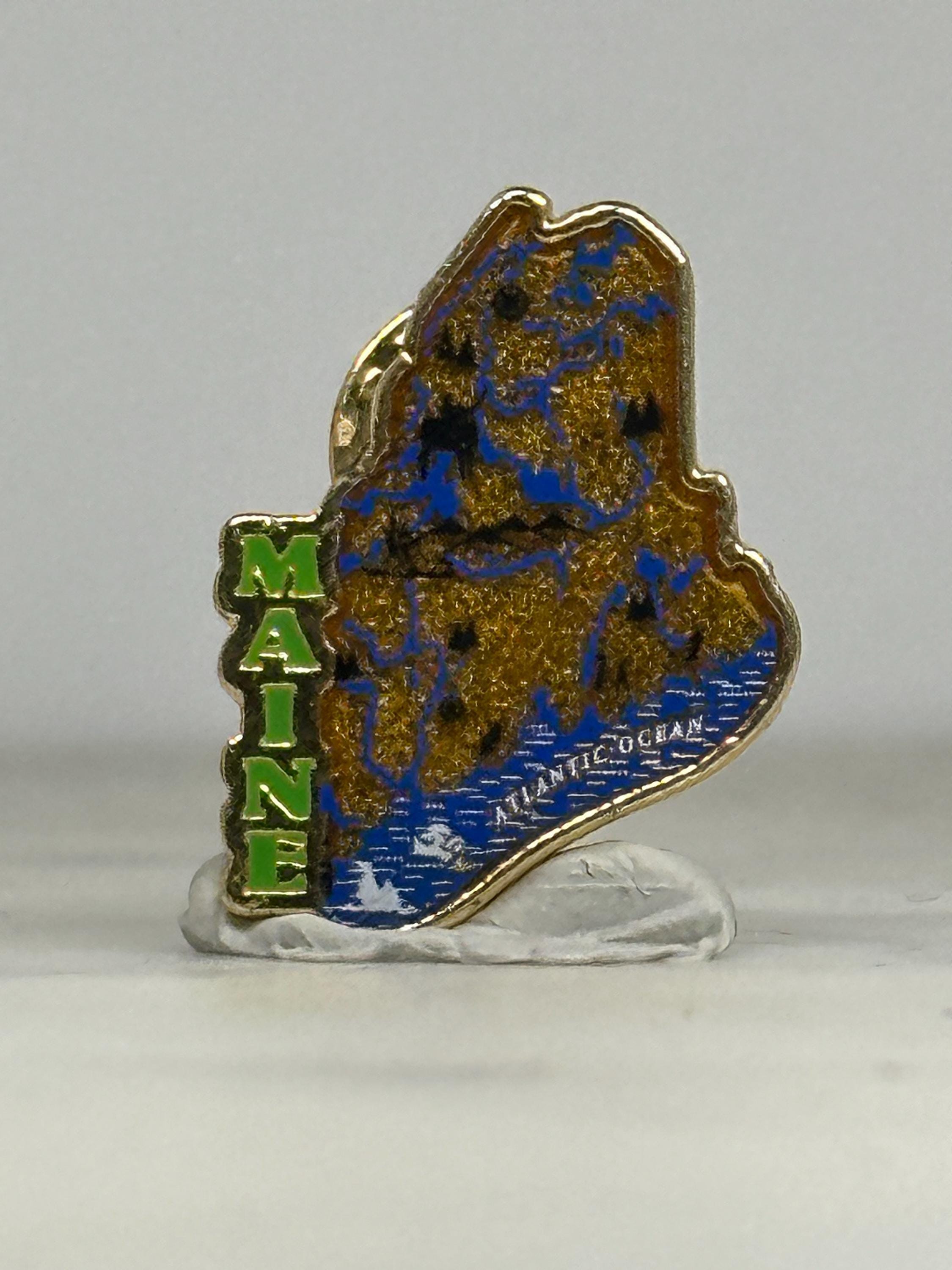 Maine State Map Enamel Pin: Gold Blue Green Finish - Vintage Travel Accessory