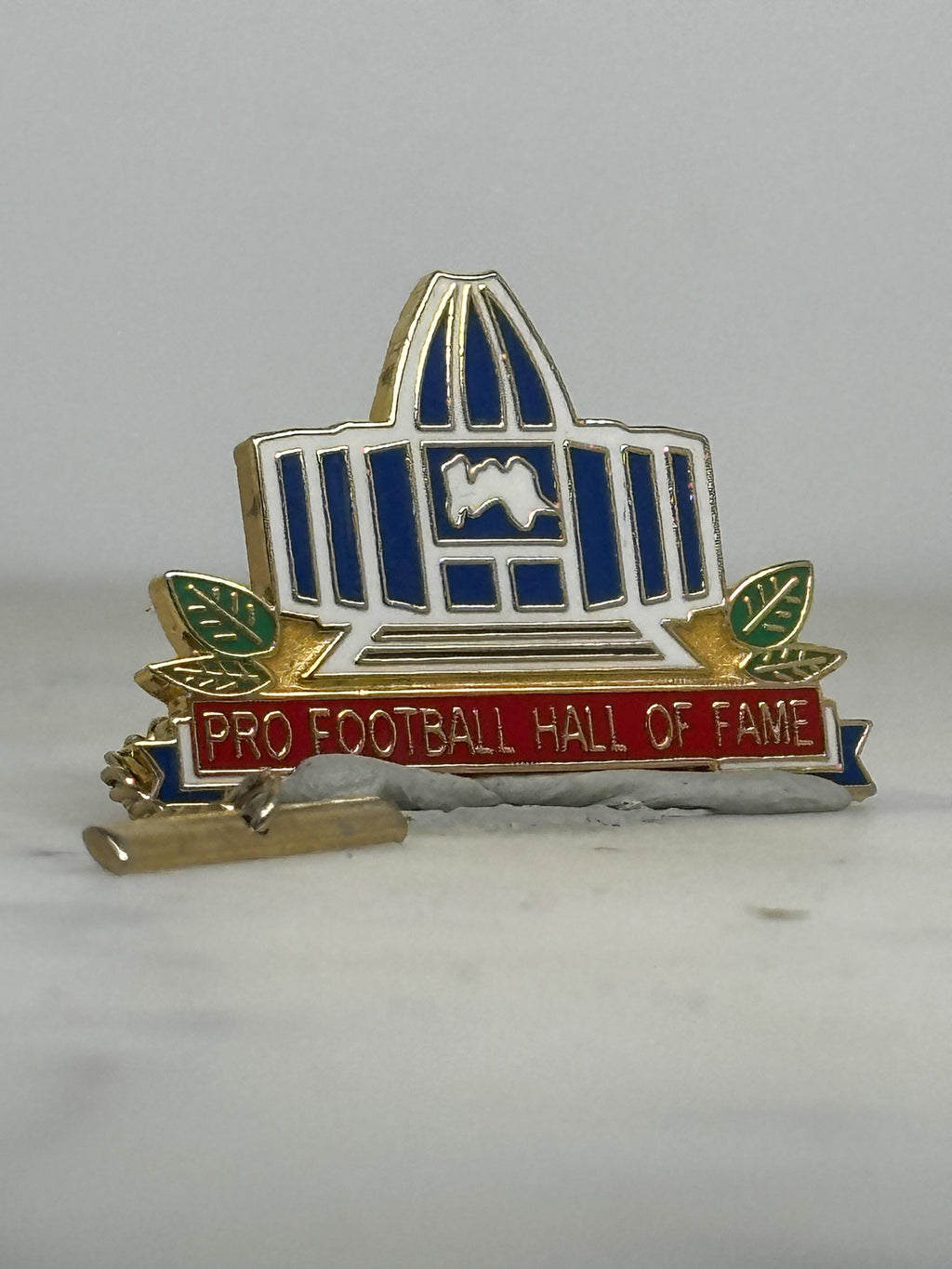 Pro Football Hall of Fame Tie Tack: Gold & Enamel Finish - Sports Collector Accessory