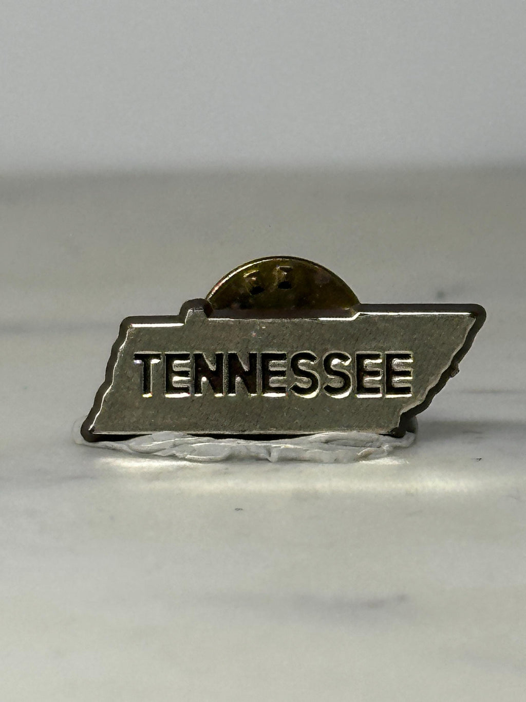 Tennessee State Shaped Pin: Silver Tone Metal - Travel Souvenir Accessory