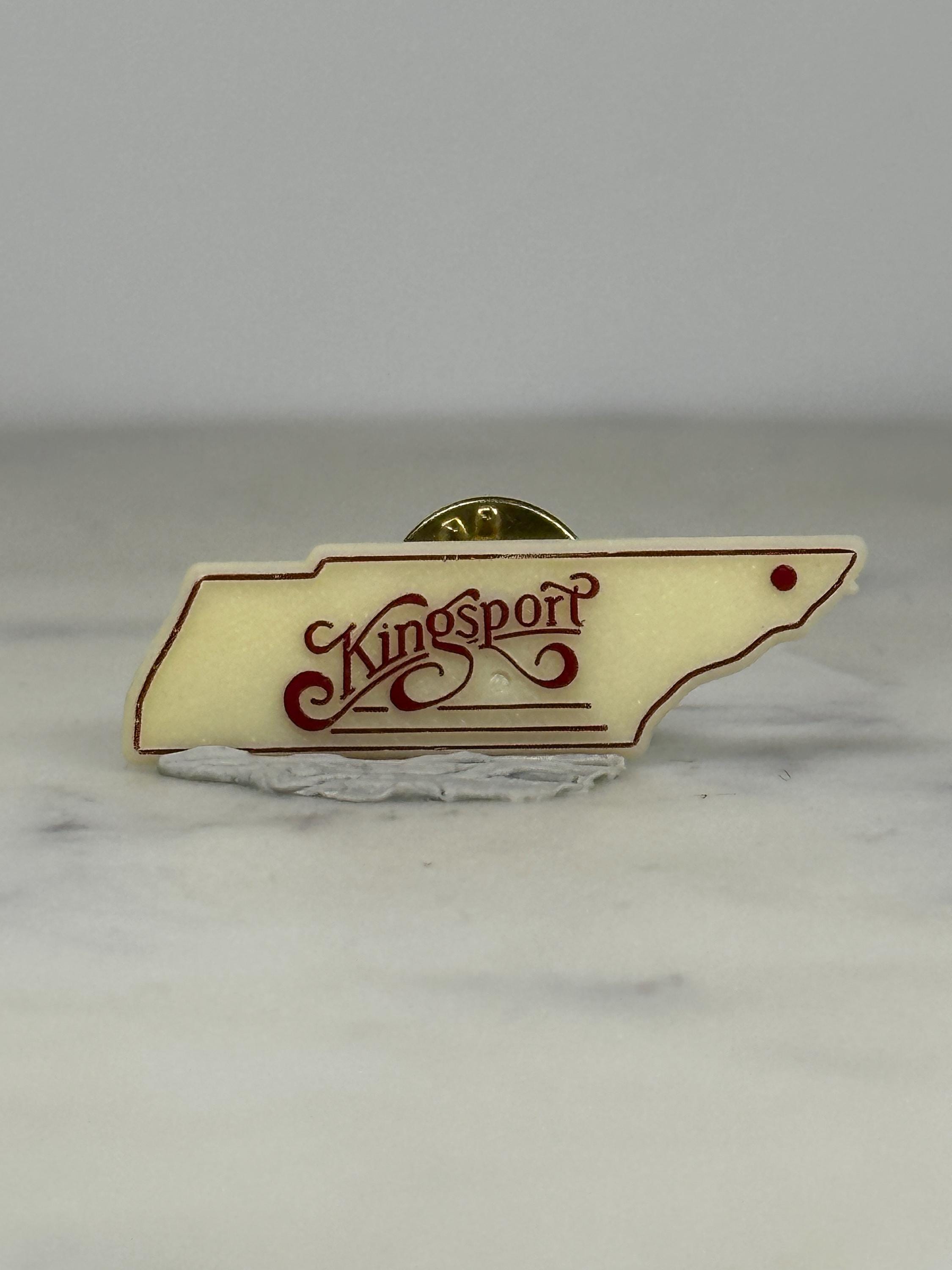 Kingsport Tennessee Pin: Cream & Red State Shape - Vintage Souvenir Accessory